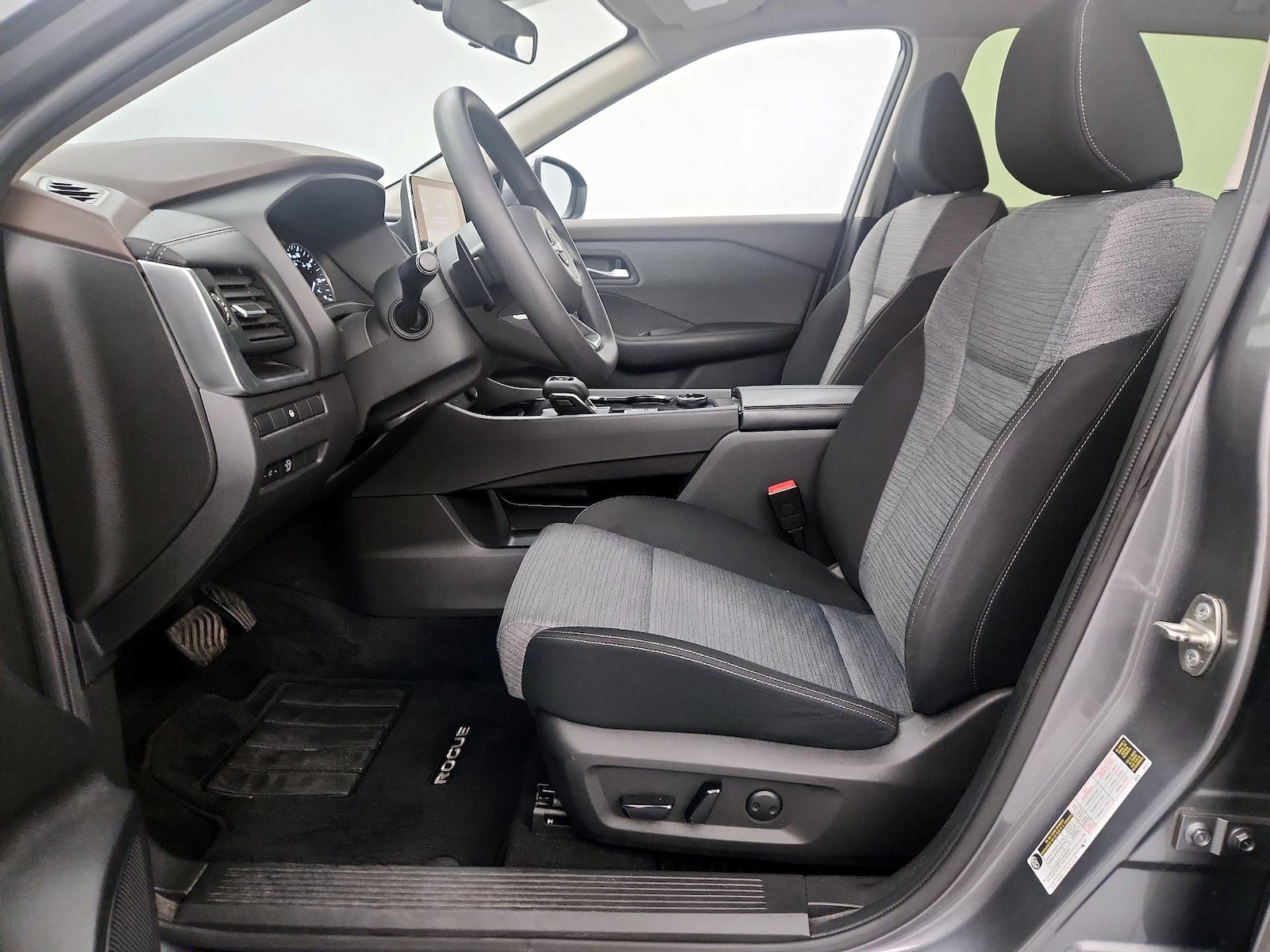 Power Seat(s) & Side Airbags