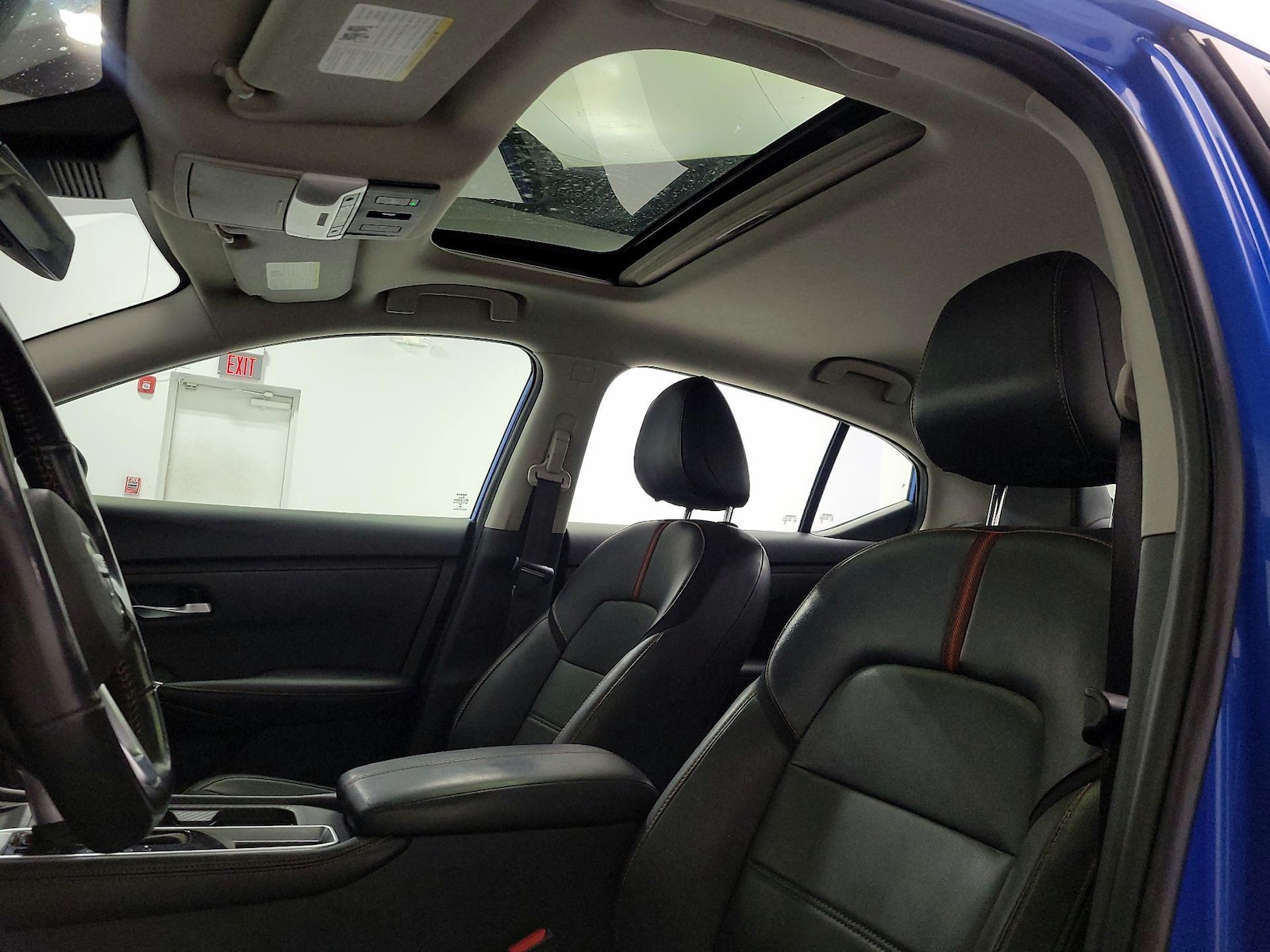 Sunroof(s) & Overhead Airbags