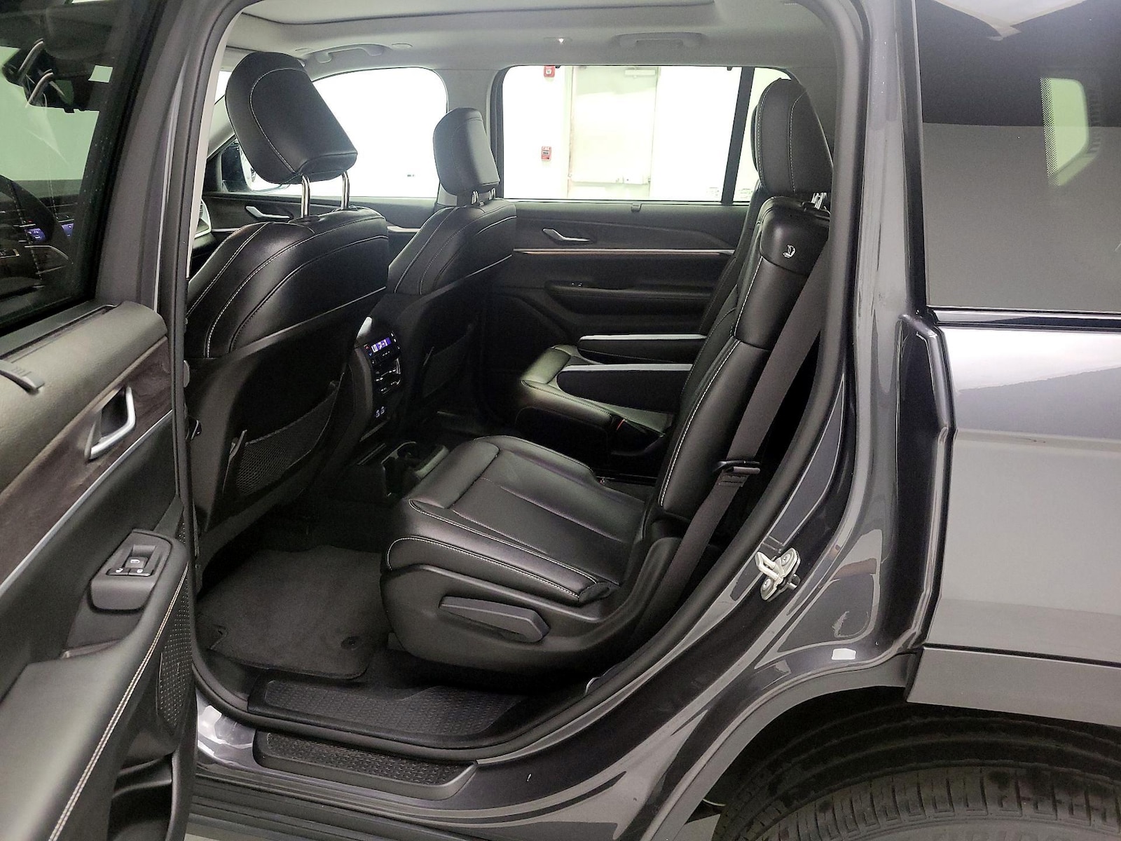 Rear Air Conditioning