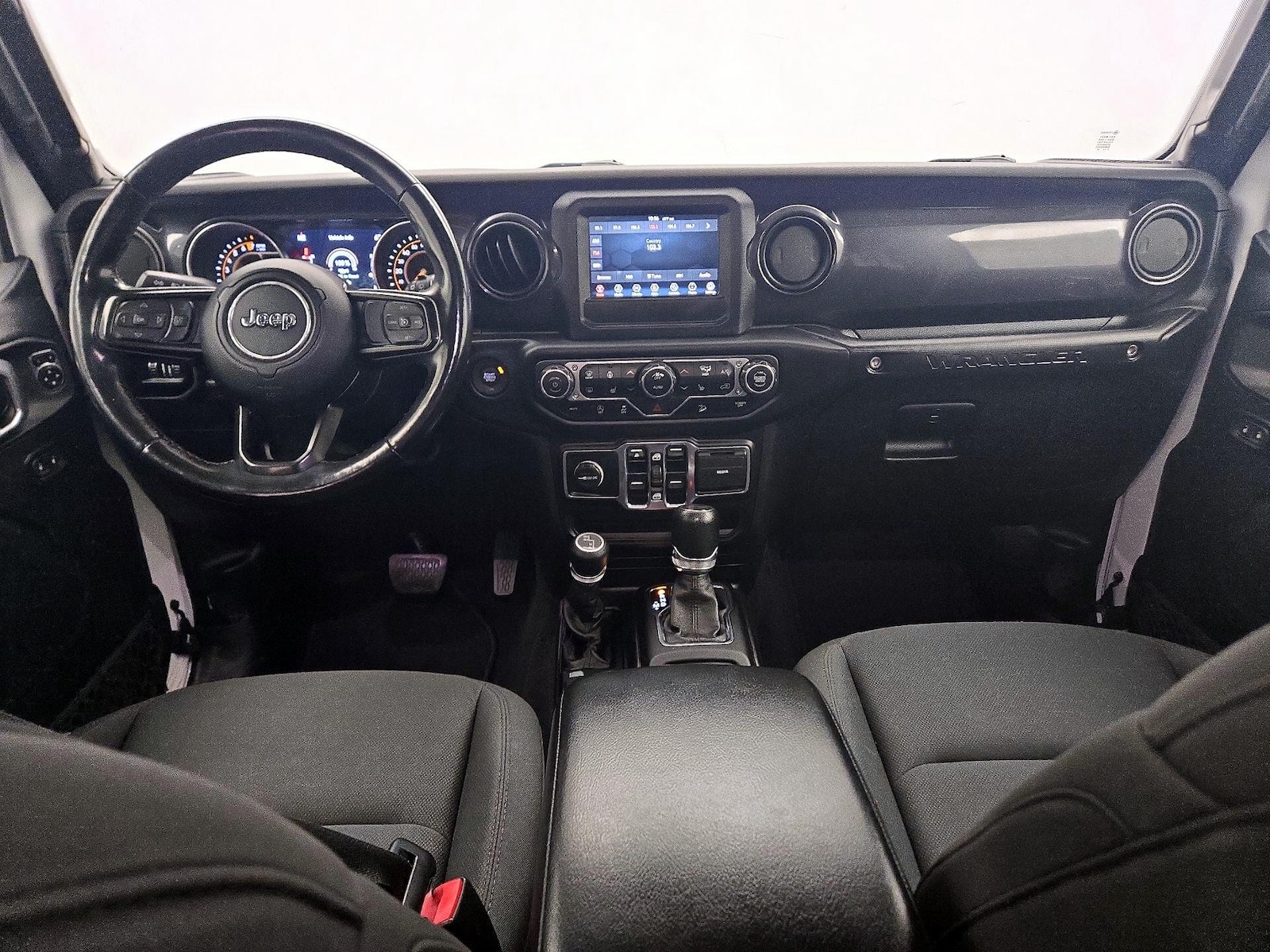 Apple CarPlay® & Android Auto™