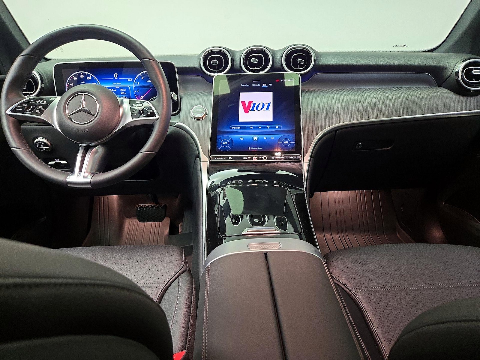 Apple CarPlay® & Android Auto™