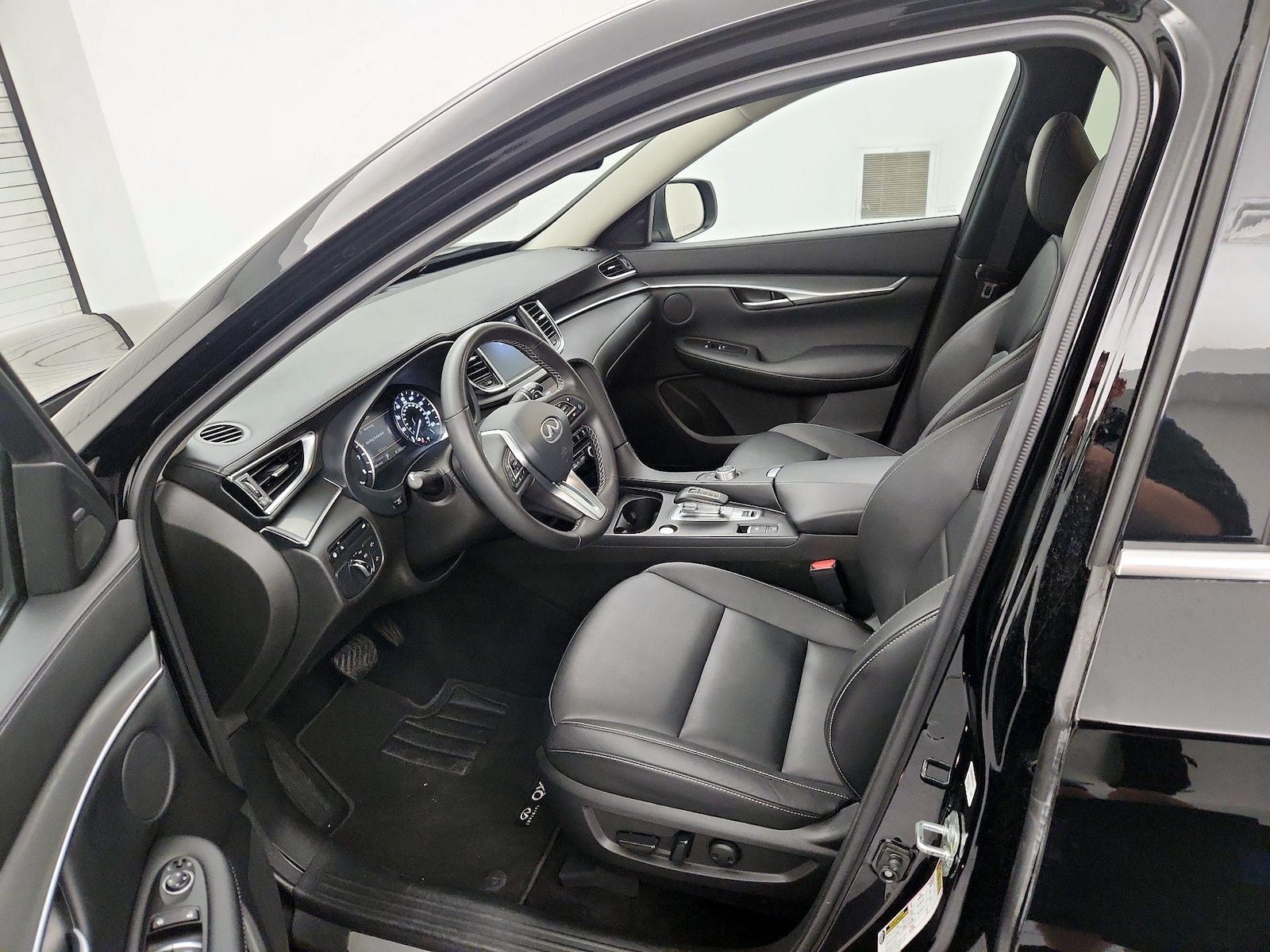 Power Seat(s) & Side Airbags