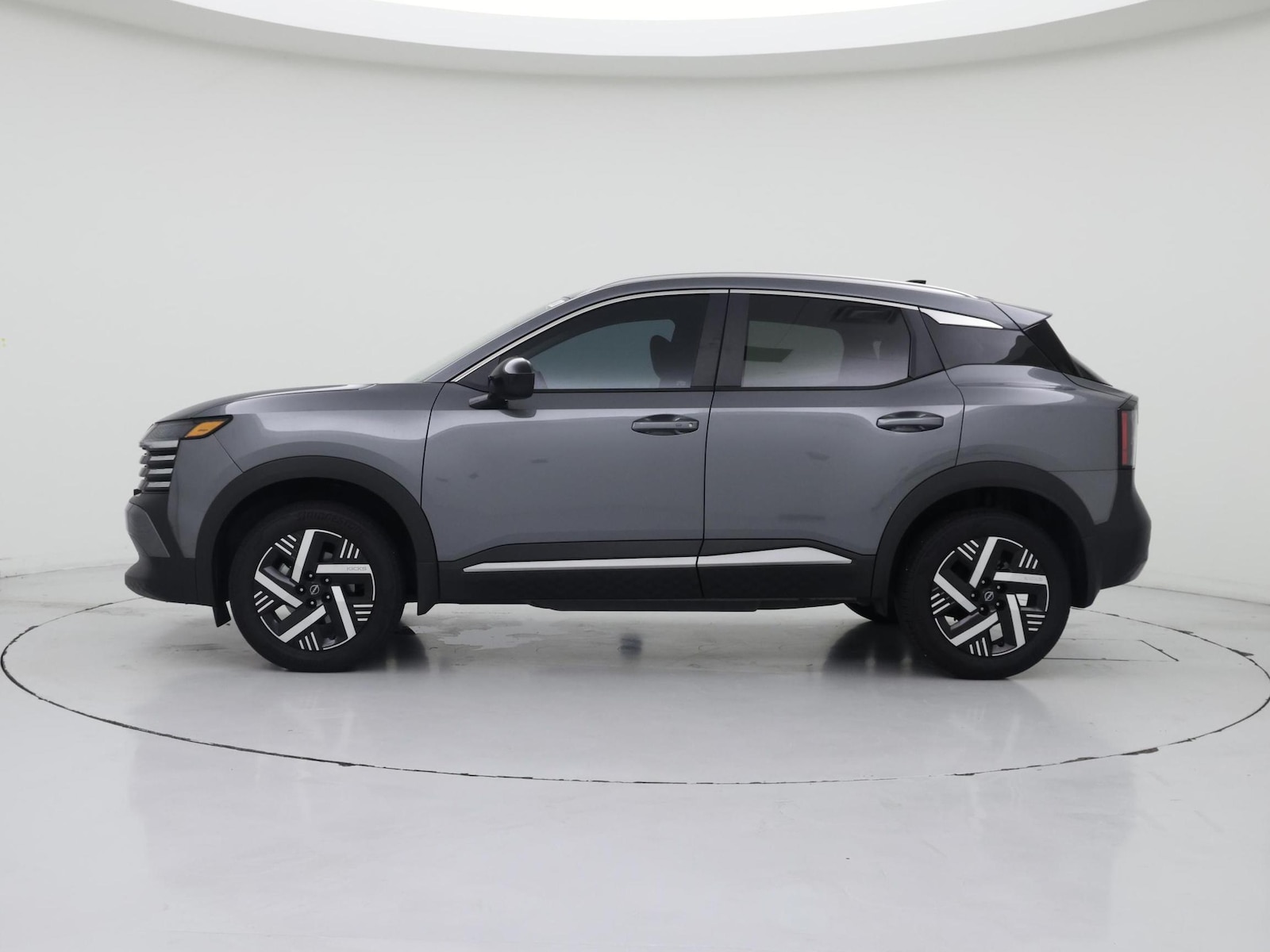 2026 Nissan KICKS SV - Photo 4