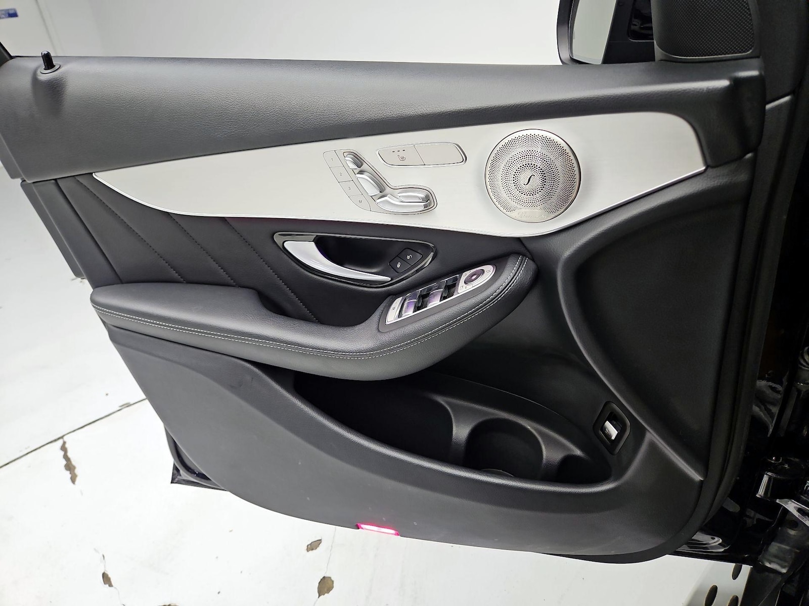2021 Mercedes-Benz GLC GLC300 - Photo 13