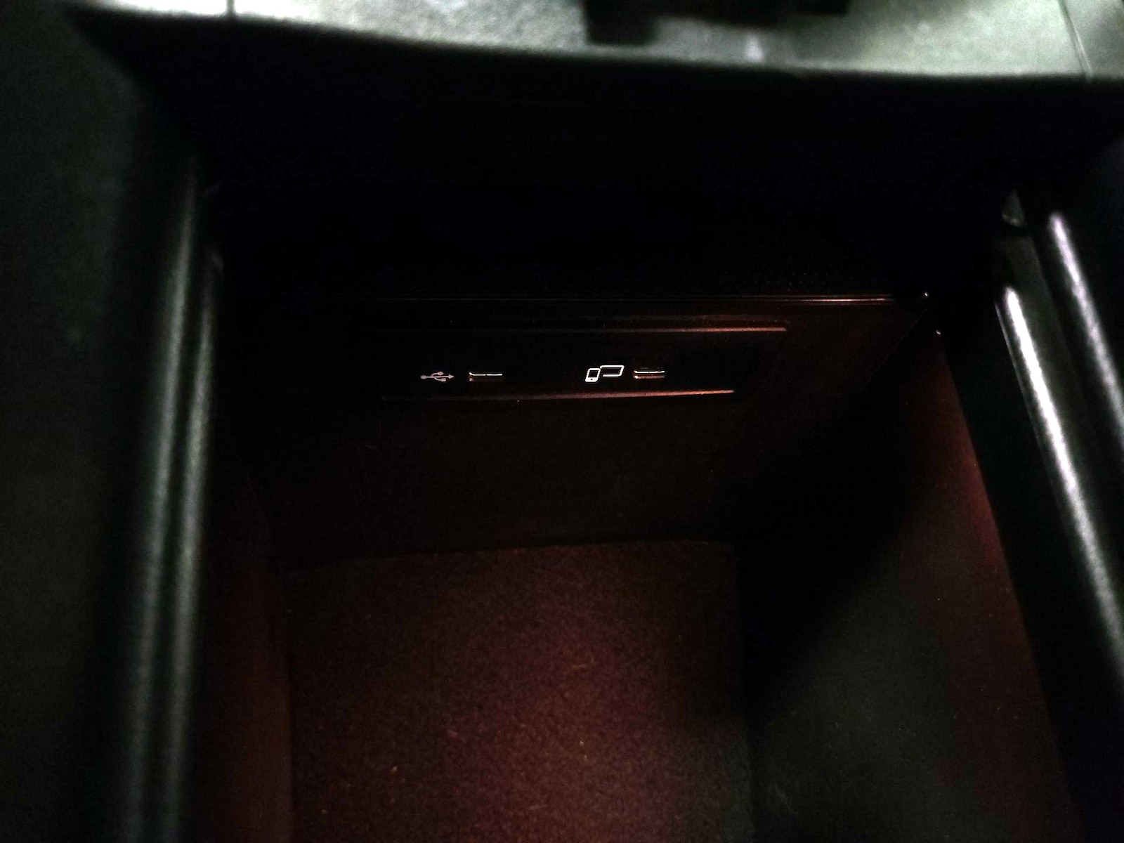 2021 Mercedes-Benz GLC GLC300 - Photo 19