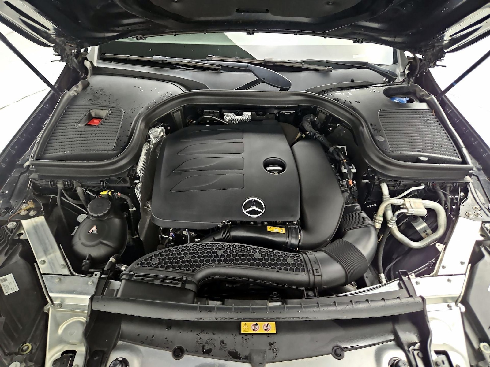 2021 Mercedes-Benz GLC GLC300 - Photo 23