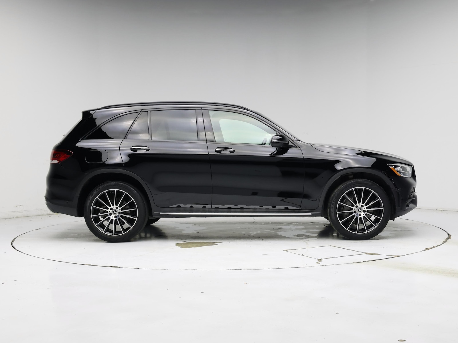 2021 Mercedes-Benz GLC GLC300 - Photo 8