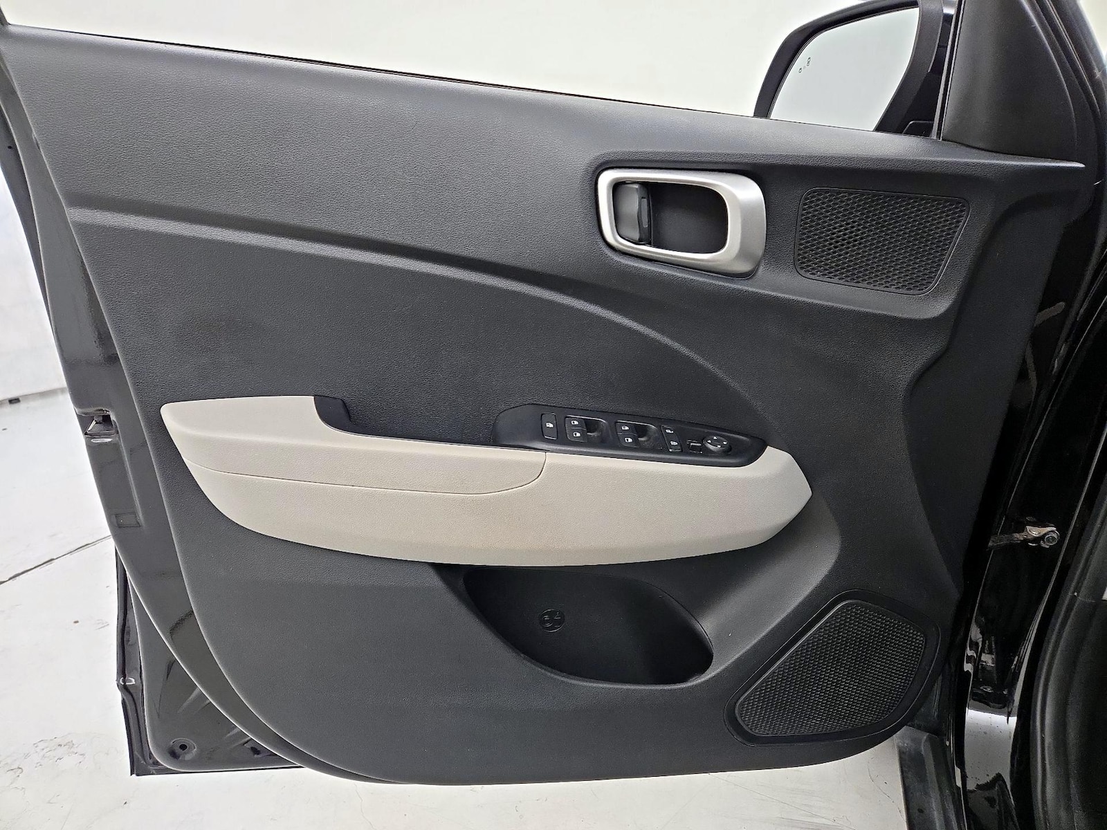 2023 Hyundai Venue SEL - Photo 13