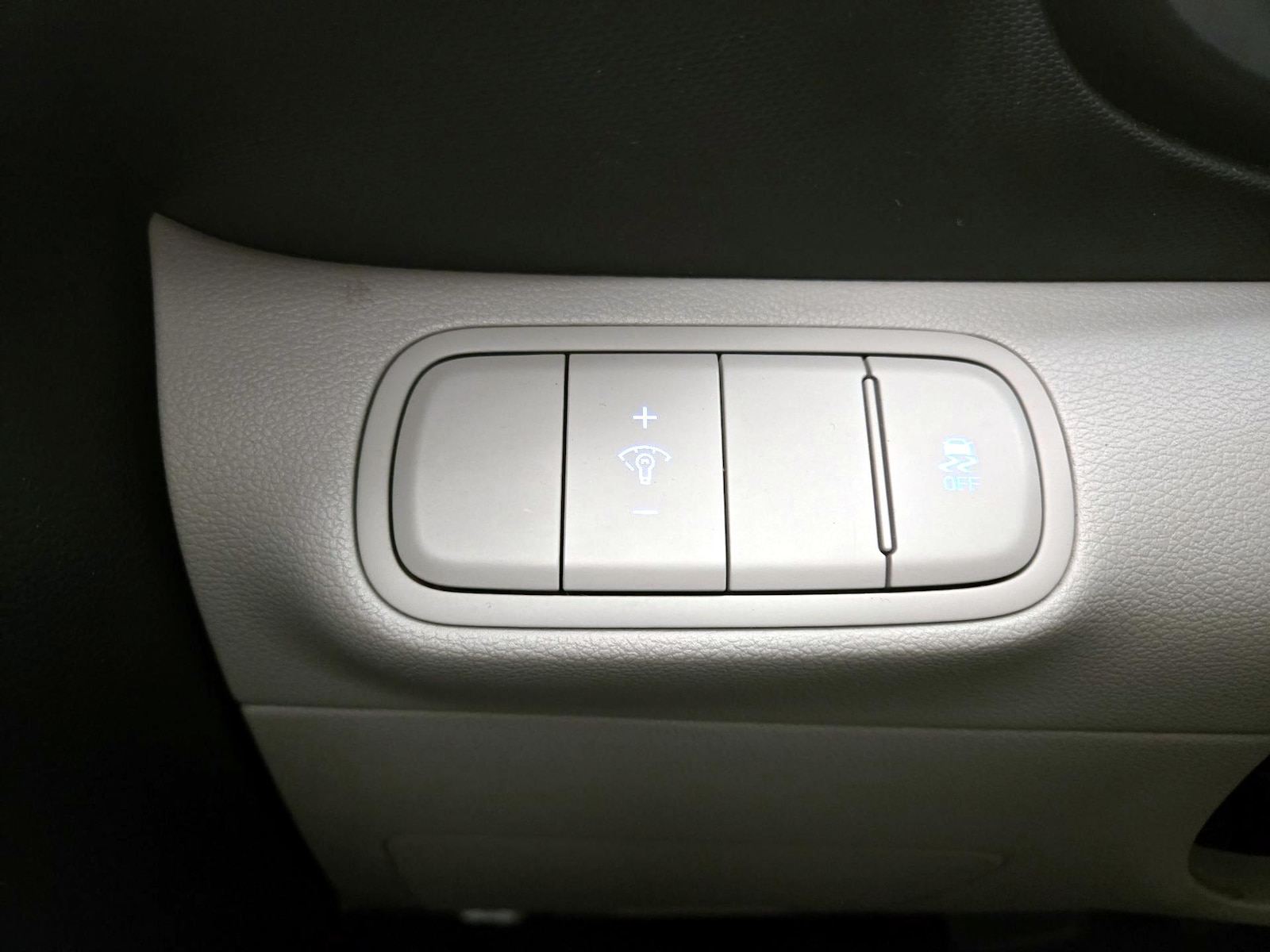 2023 Hyundai Venue SEL - Photo 14