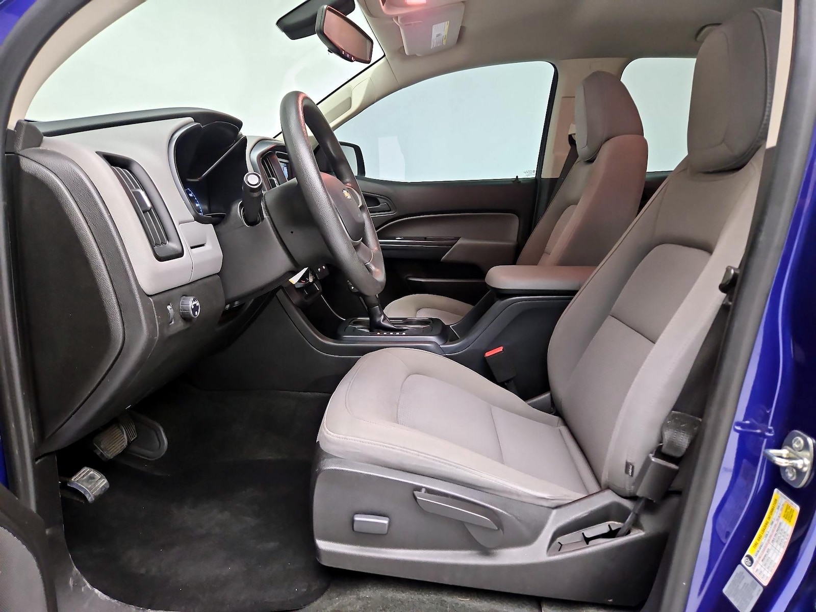 Power Seat(s) & Side Airbags