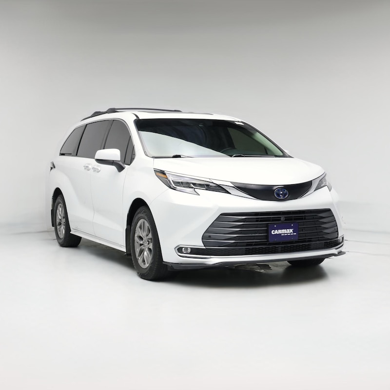 2023 Toyota Sienna Hybrid XLE