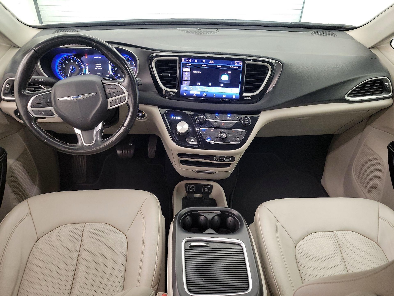 Apple CarPlay® & Android Auto™