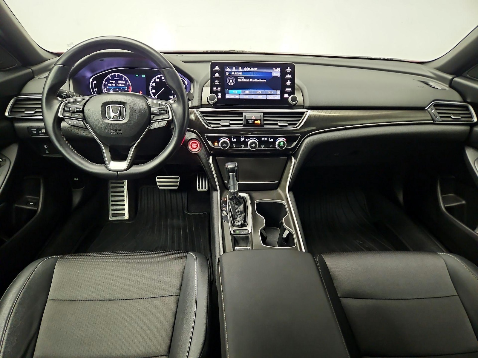 Apple CarPlay® & Android Auto™
