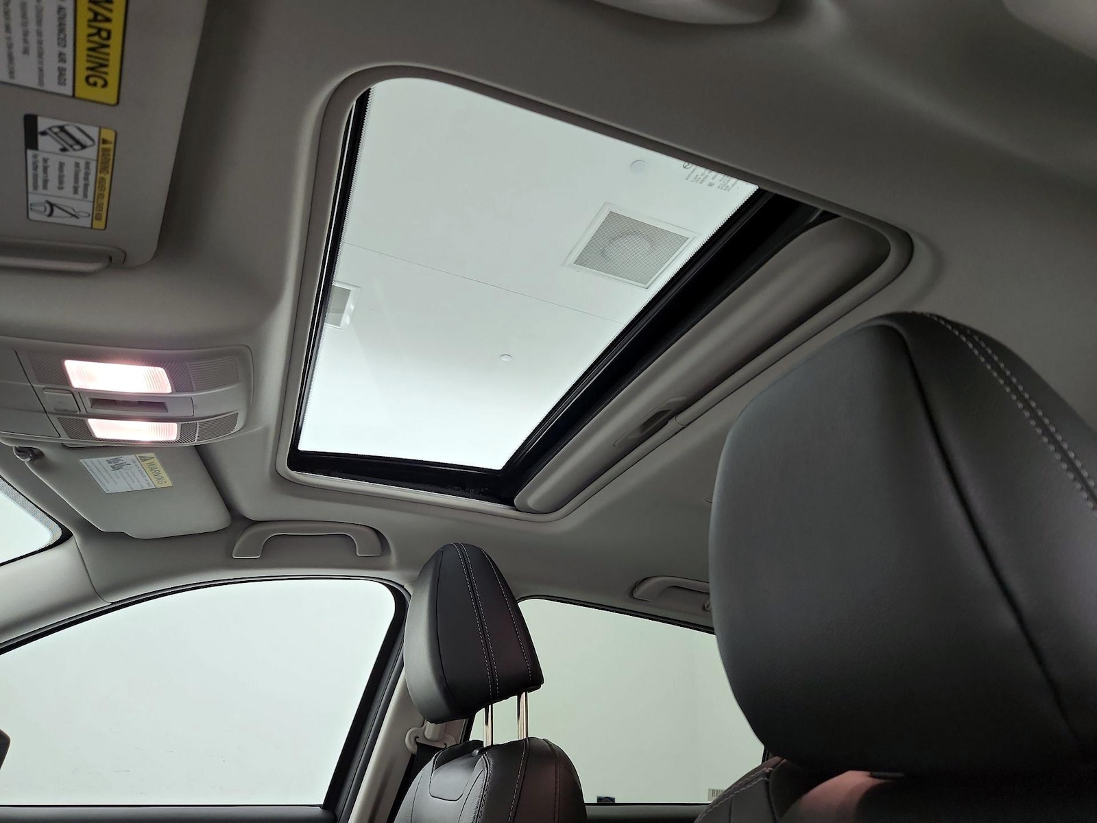 Sunroof(s) & Overhead Airbags