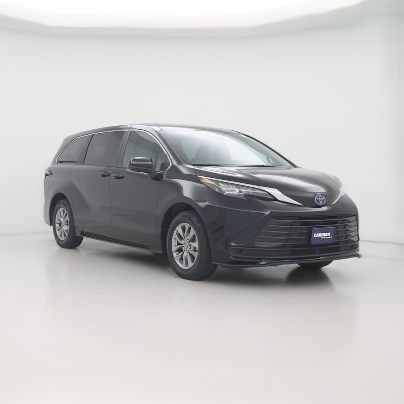 2025 Toyota Sienna LE