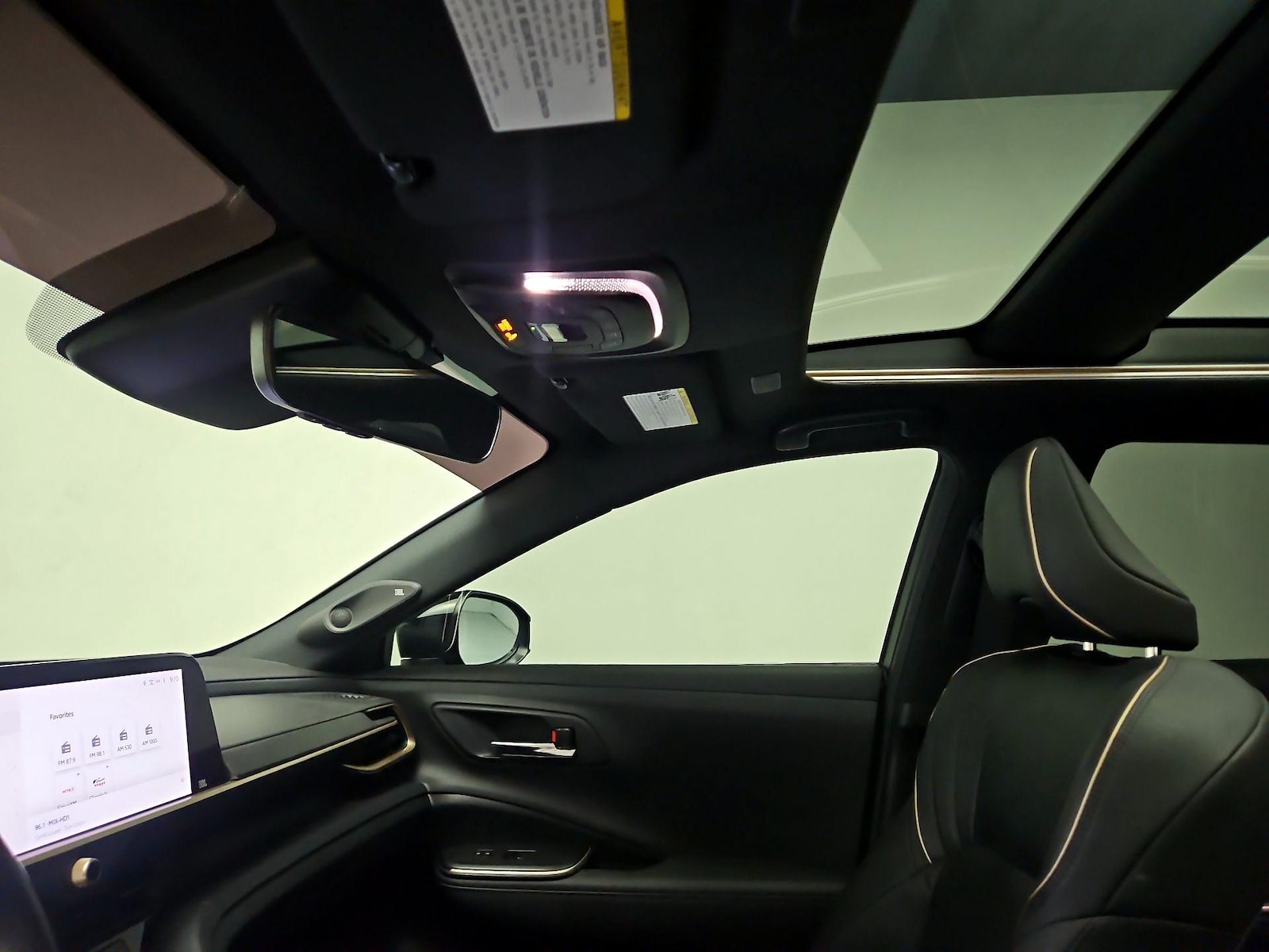Skylight(s) & Overhead Airbags