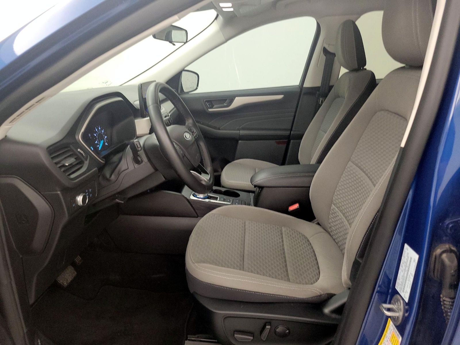 Power Seat(s) & Side Airbags