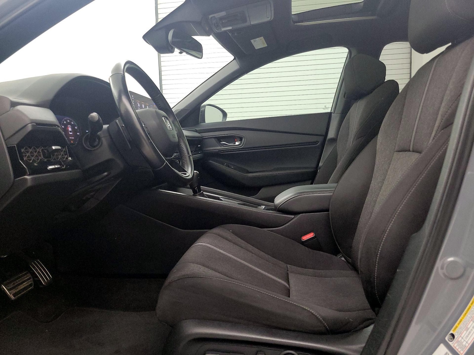 Power Seat(s) & Side Airbags