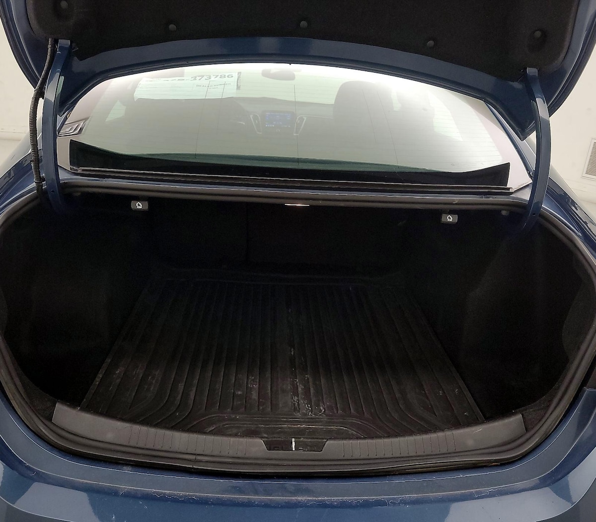 Trunk/Cargo (Seats Up)