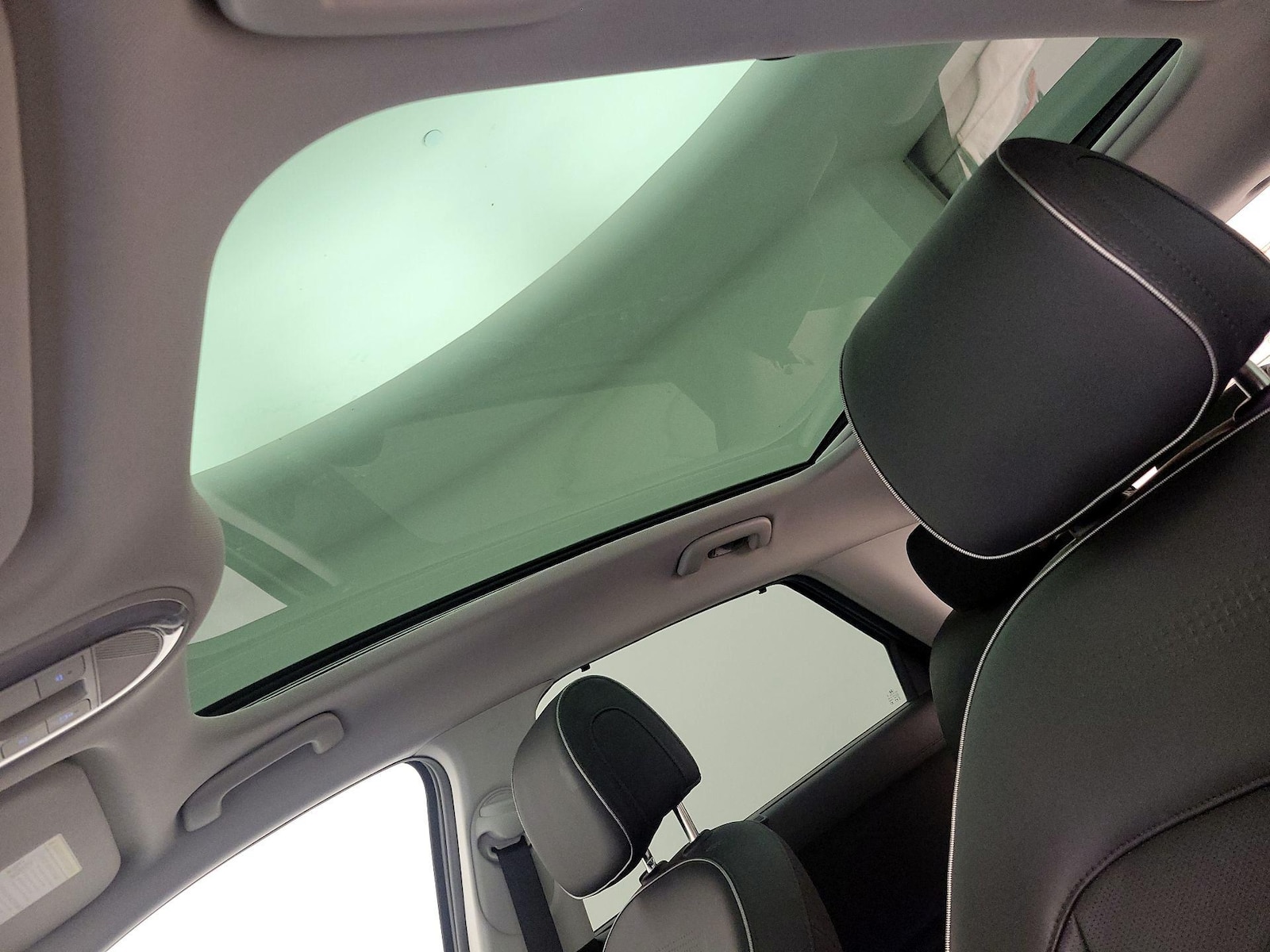 2024 Hyundai IONIQ 5 Limited - Photo 21