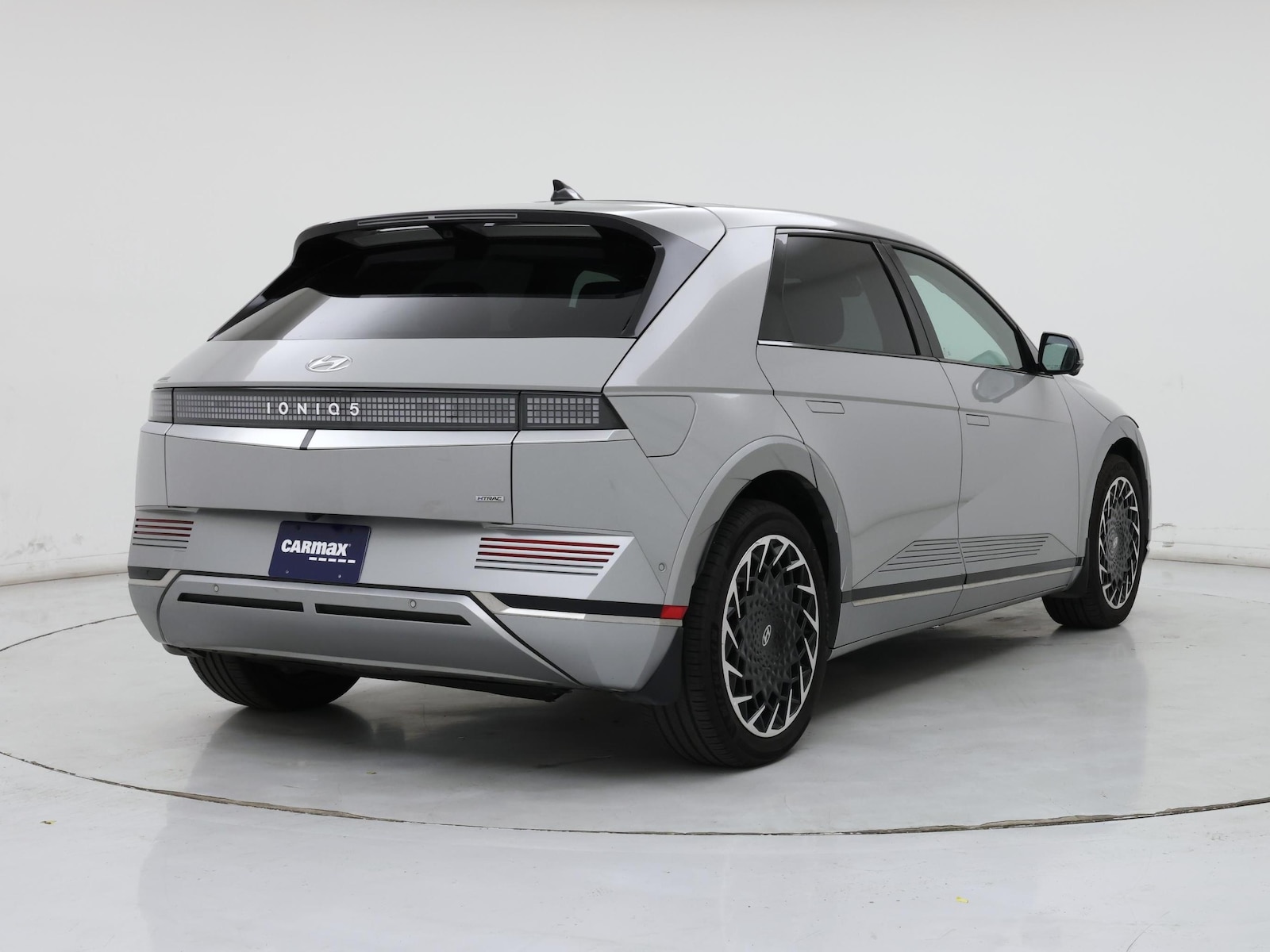 2024 Hyundai IONIQ 5 Limited - Photo 9