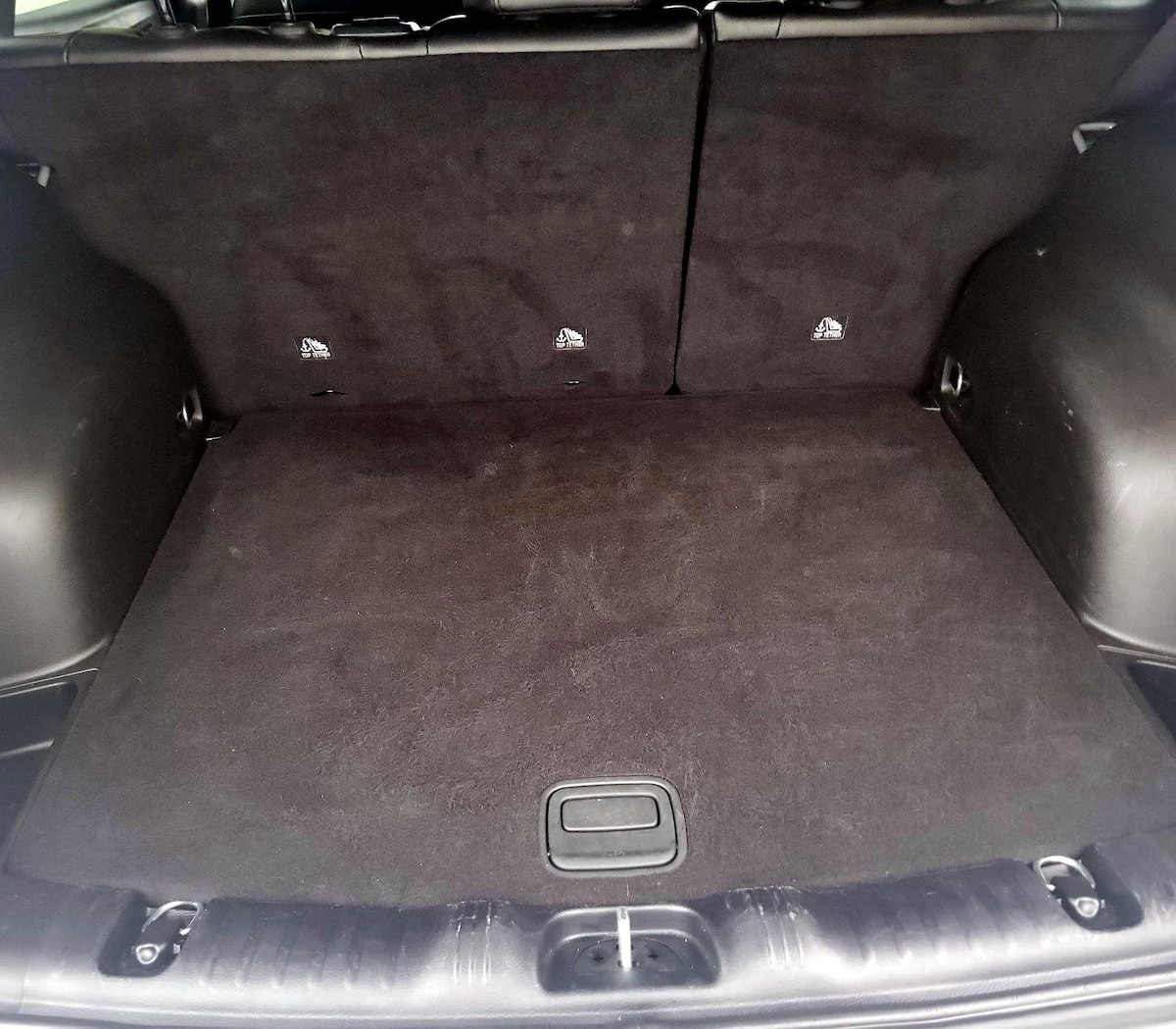 Trunk/Cargo (Seats Up)