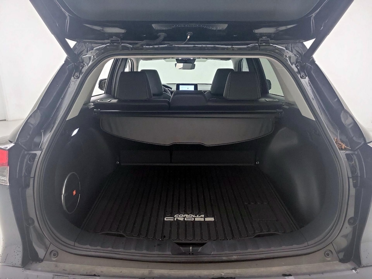 Trunk/Cargo (Seats Up)