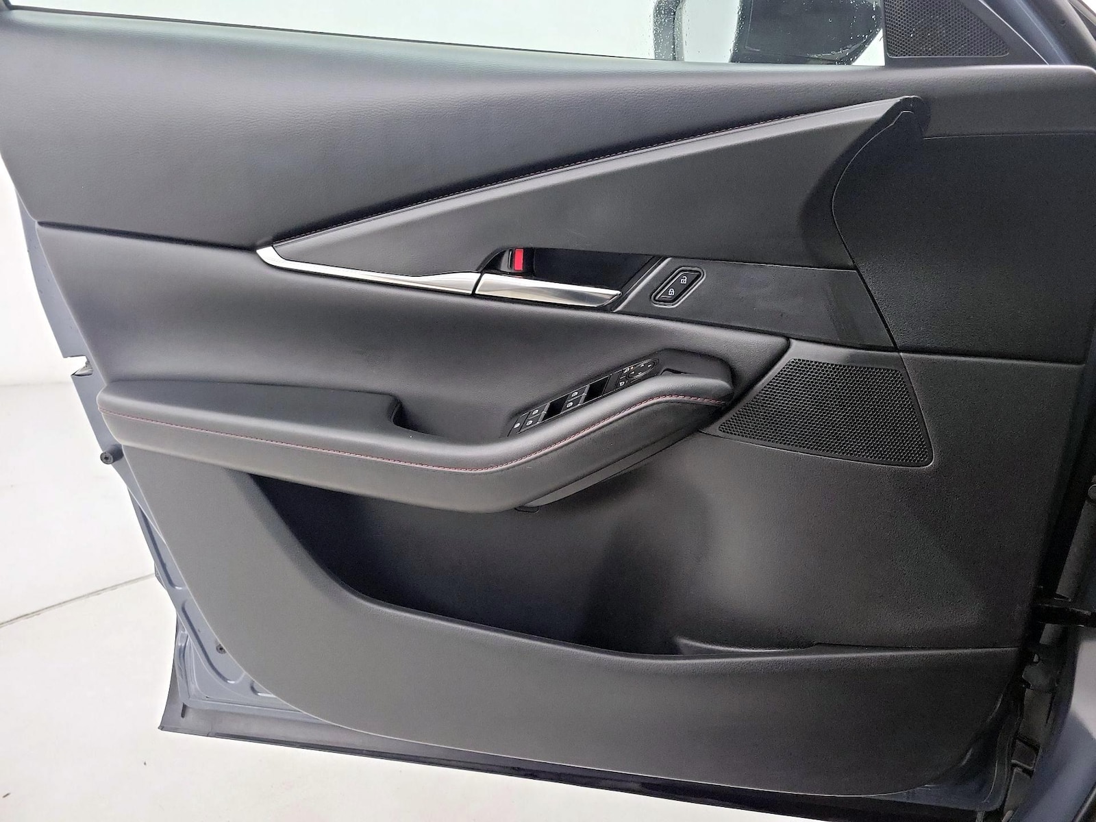 2025 Mazda CX-30 Carbon Edition - Photo 13