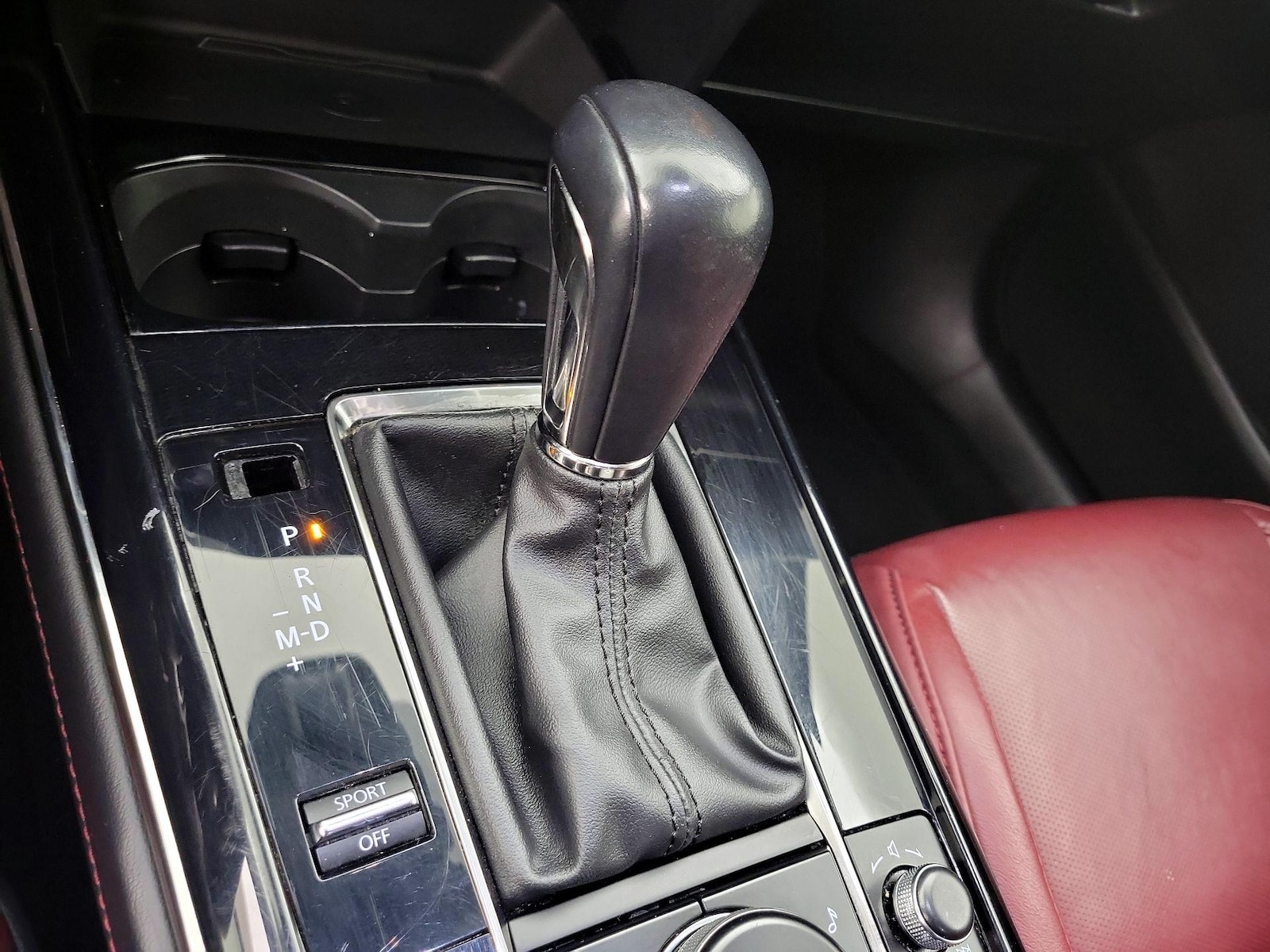 2025 Mazda CX-30 Carbon Edition - Photo 18