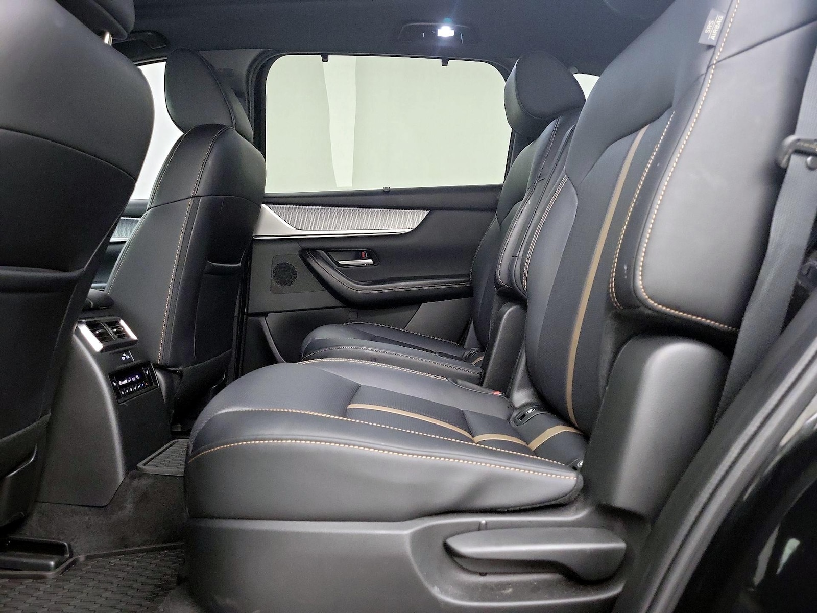 Rear Air Conditioning