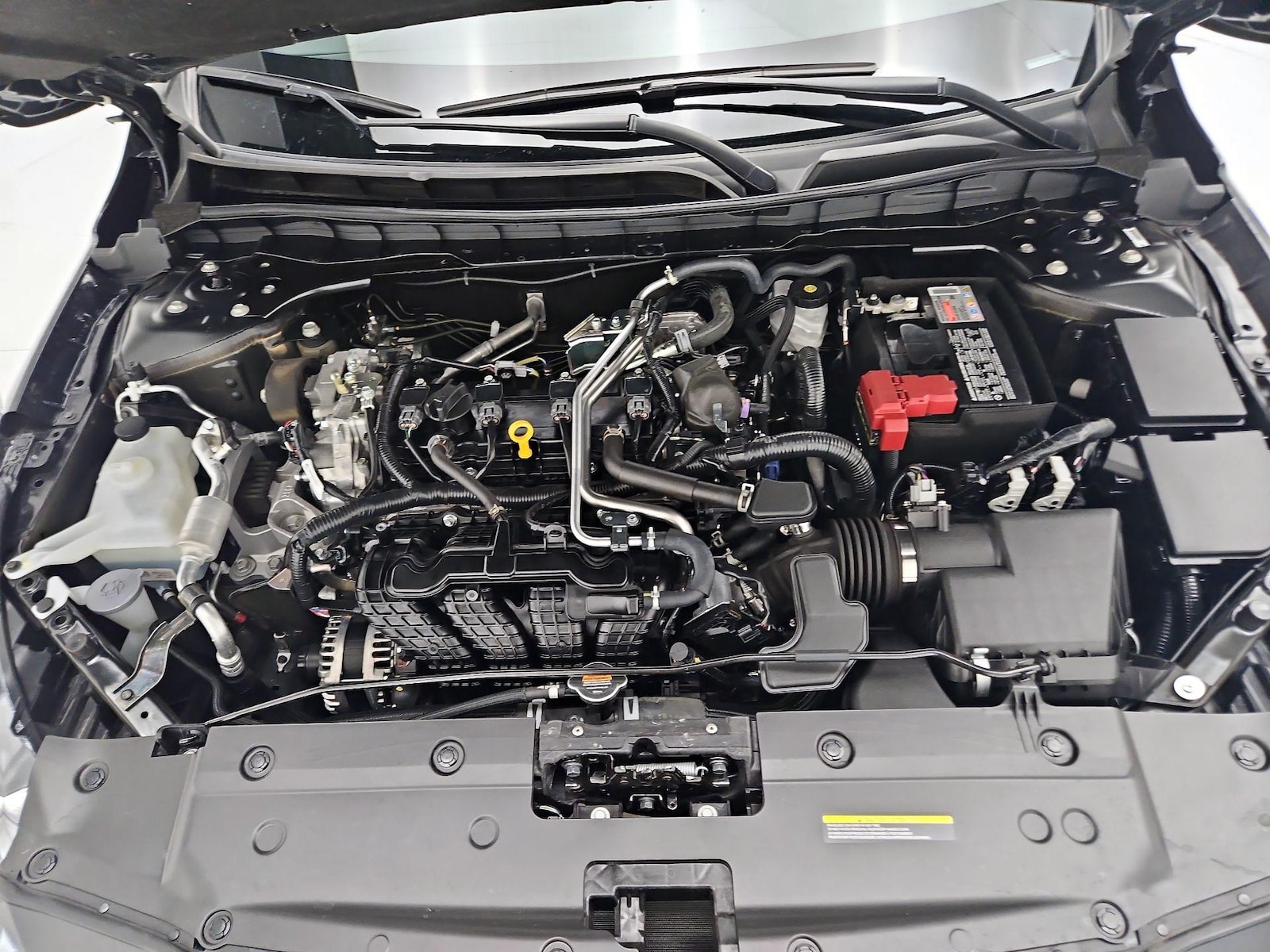 2025 Nissan Altima SR - Photo 22