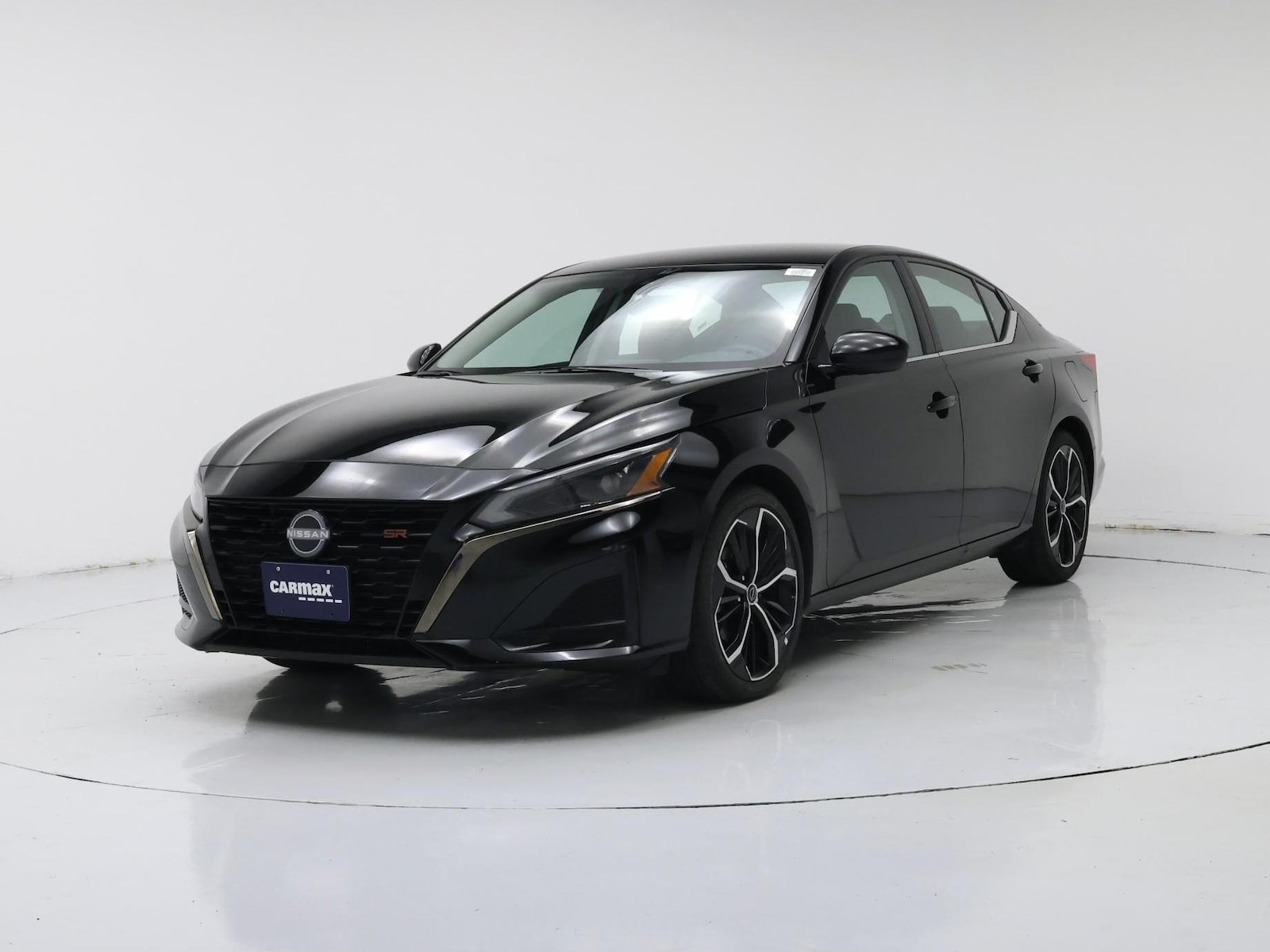 2025 Nissan Altima SR - Photo 5
