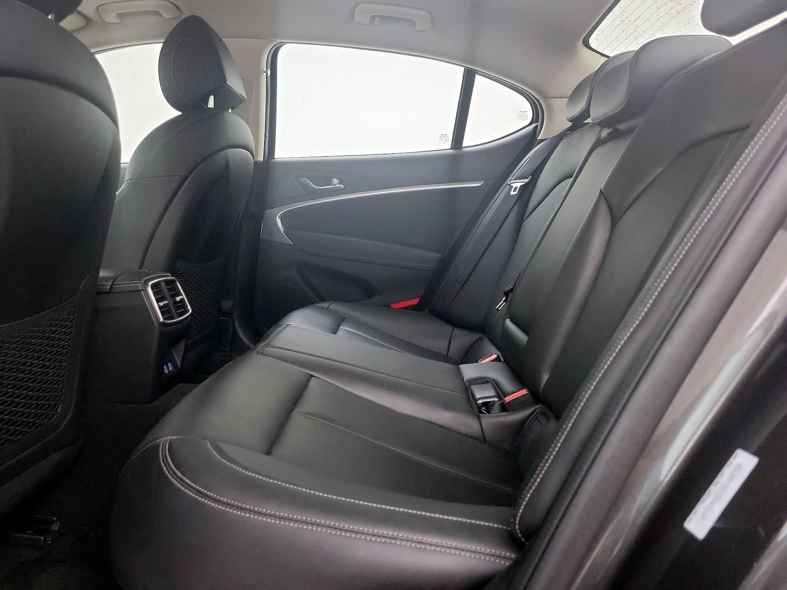 2025 GENESIS G70 Standard - Photo 21