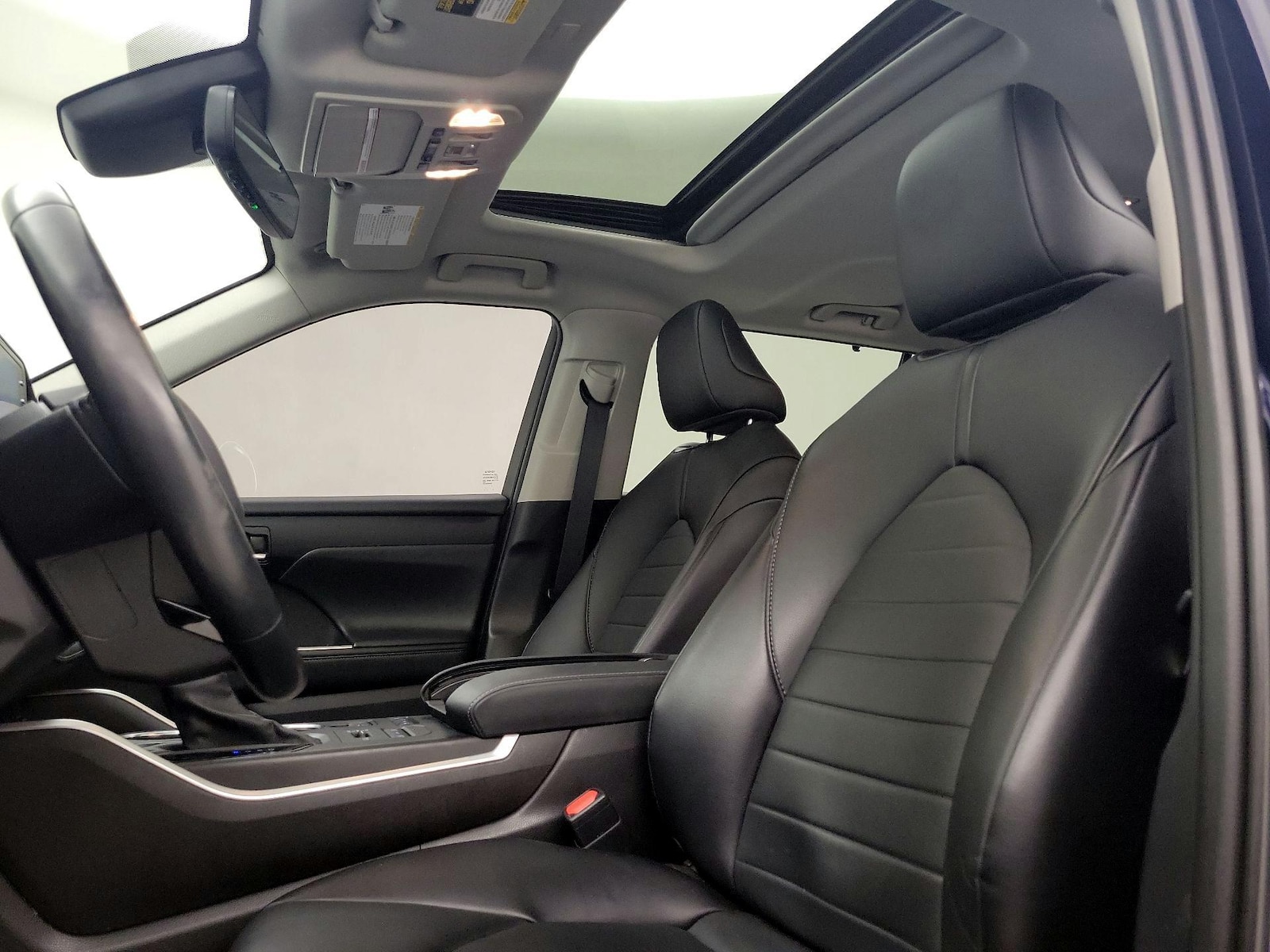 Sunroof(s) & Overhead Airbags