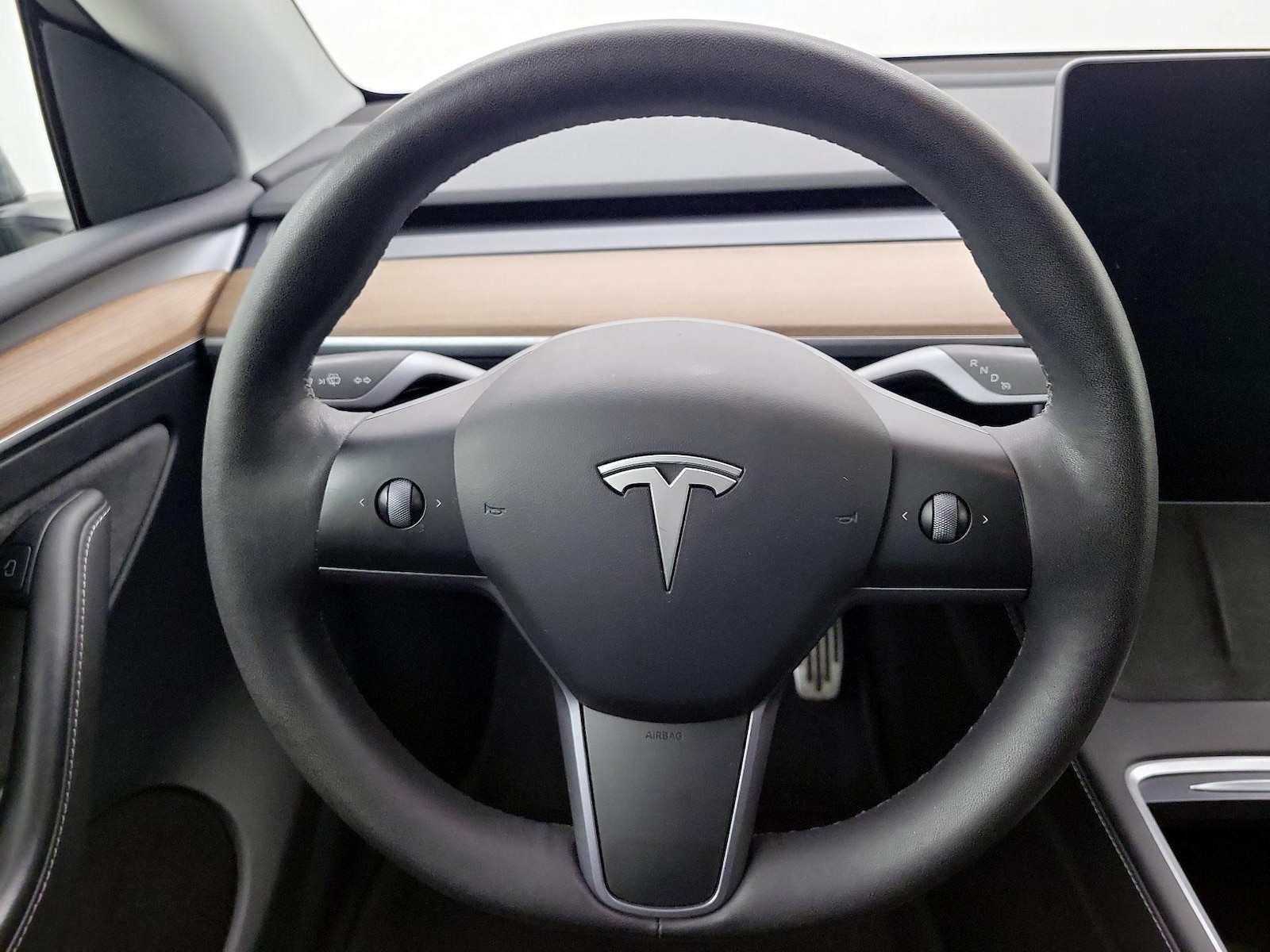2023 Tesla Model Y Long Range - Photo 11