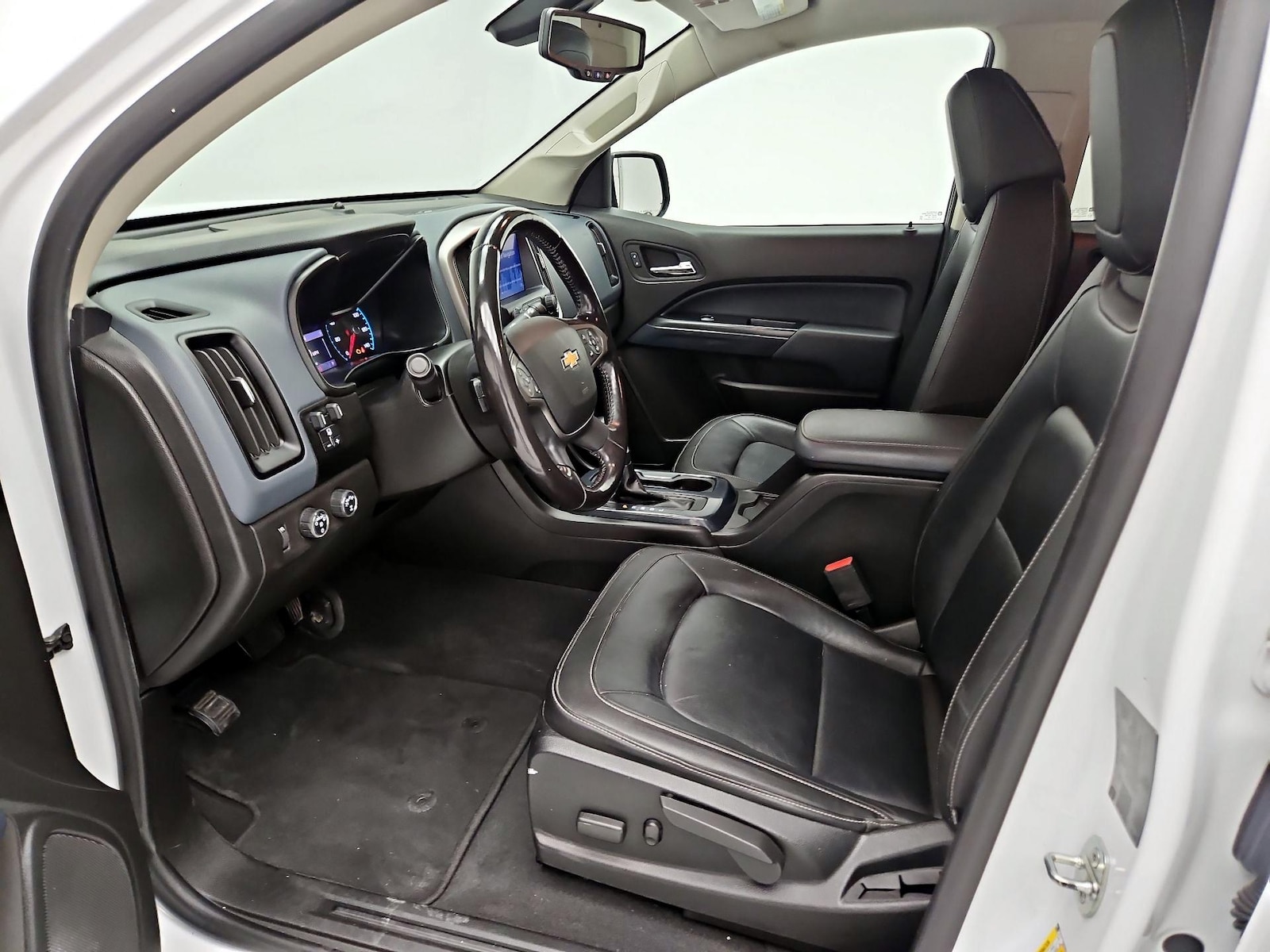 2021 Chevrolet Colorado Z71 - Photo 12