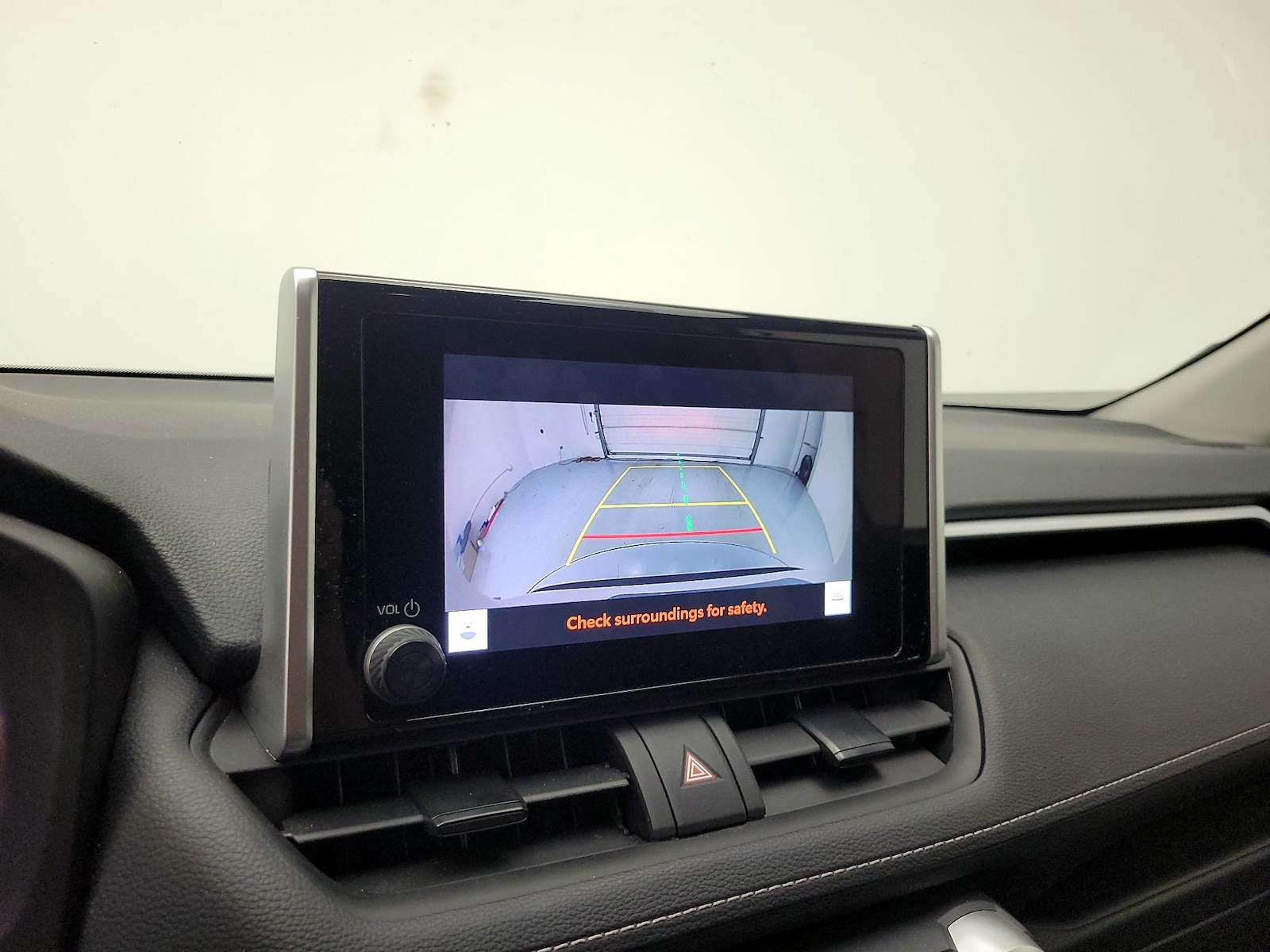 2025 Toyota RAV4 LE - Photo 15