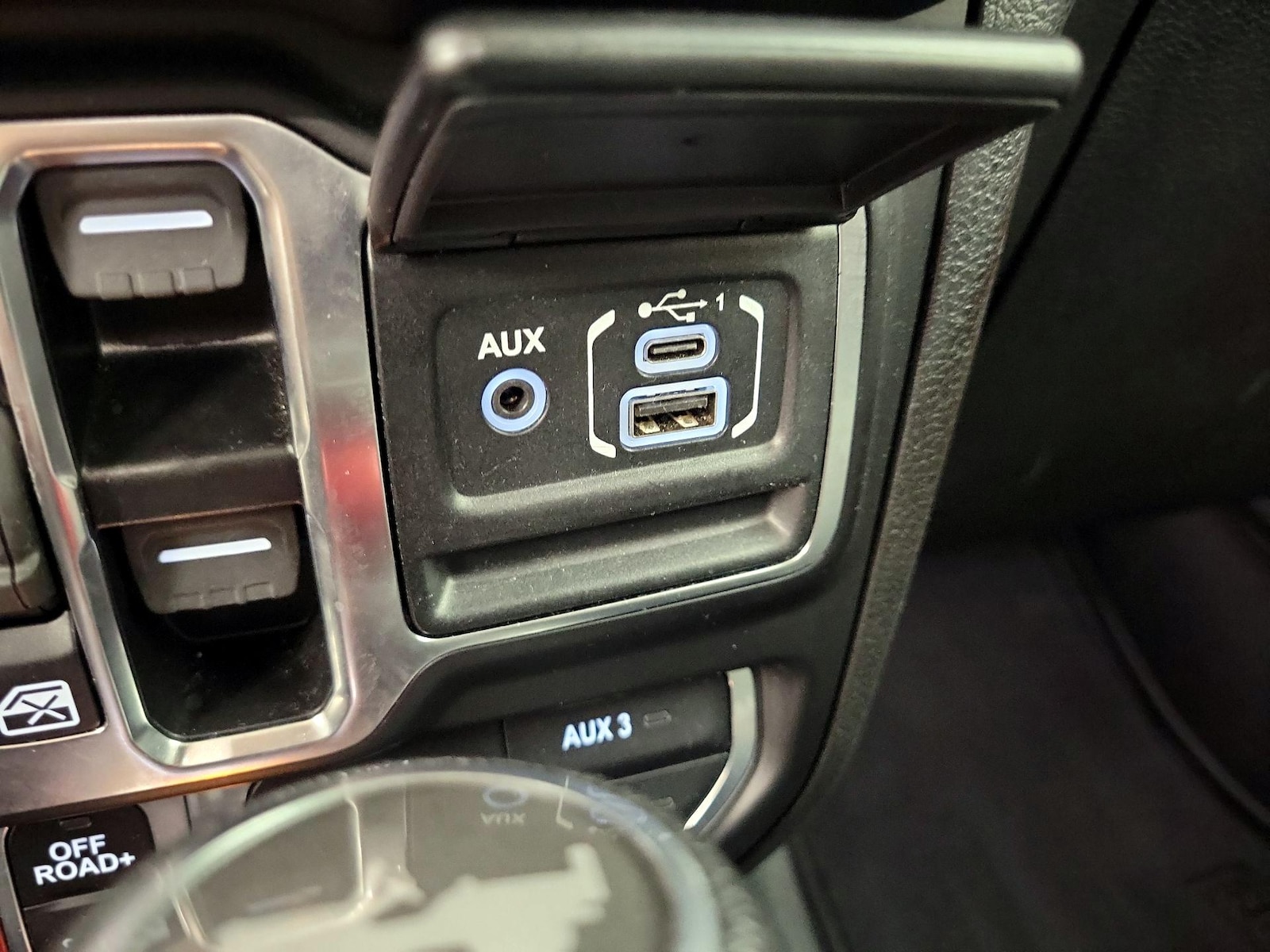2025 Jeep Wrangler 4-Door Rubicon - Photo 19