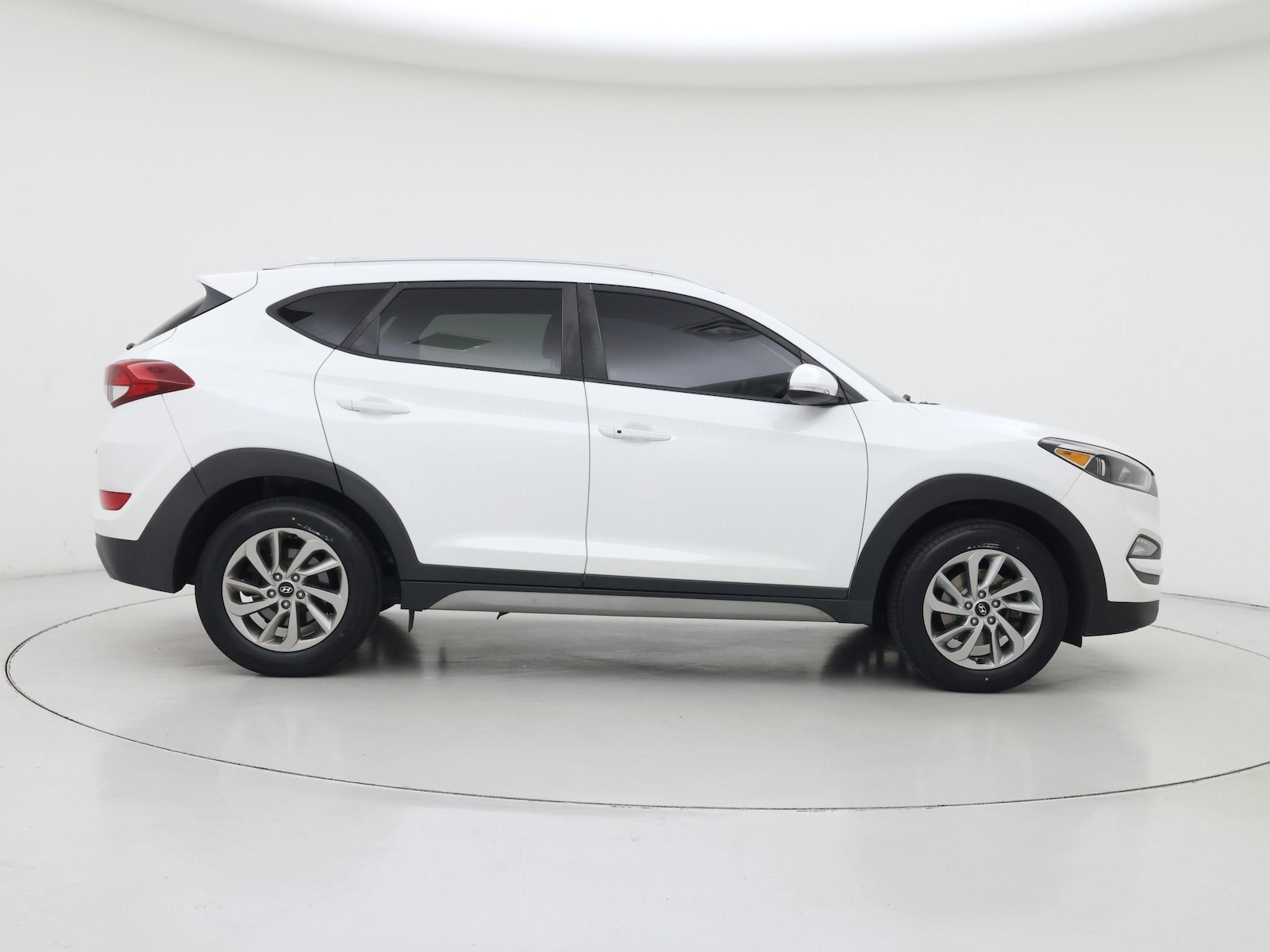 2017 Hyundai Tucson SE Plus - Photo 8