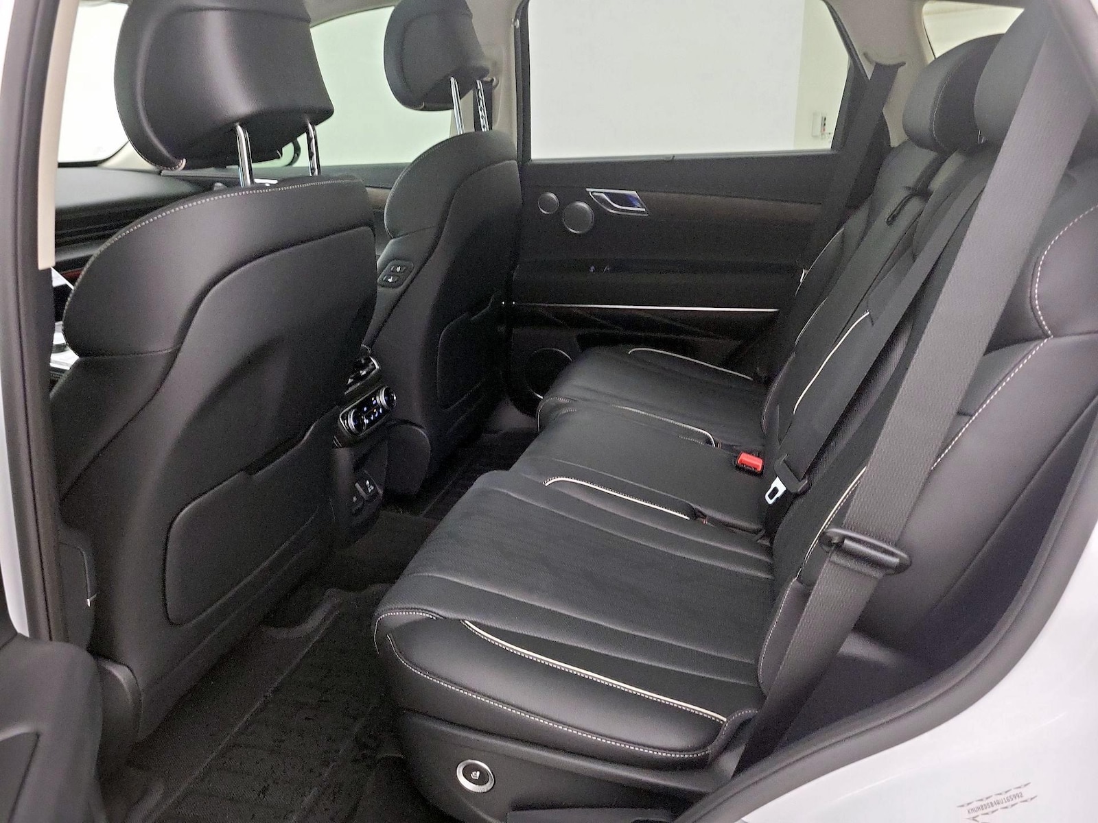Rear Air Conditioning