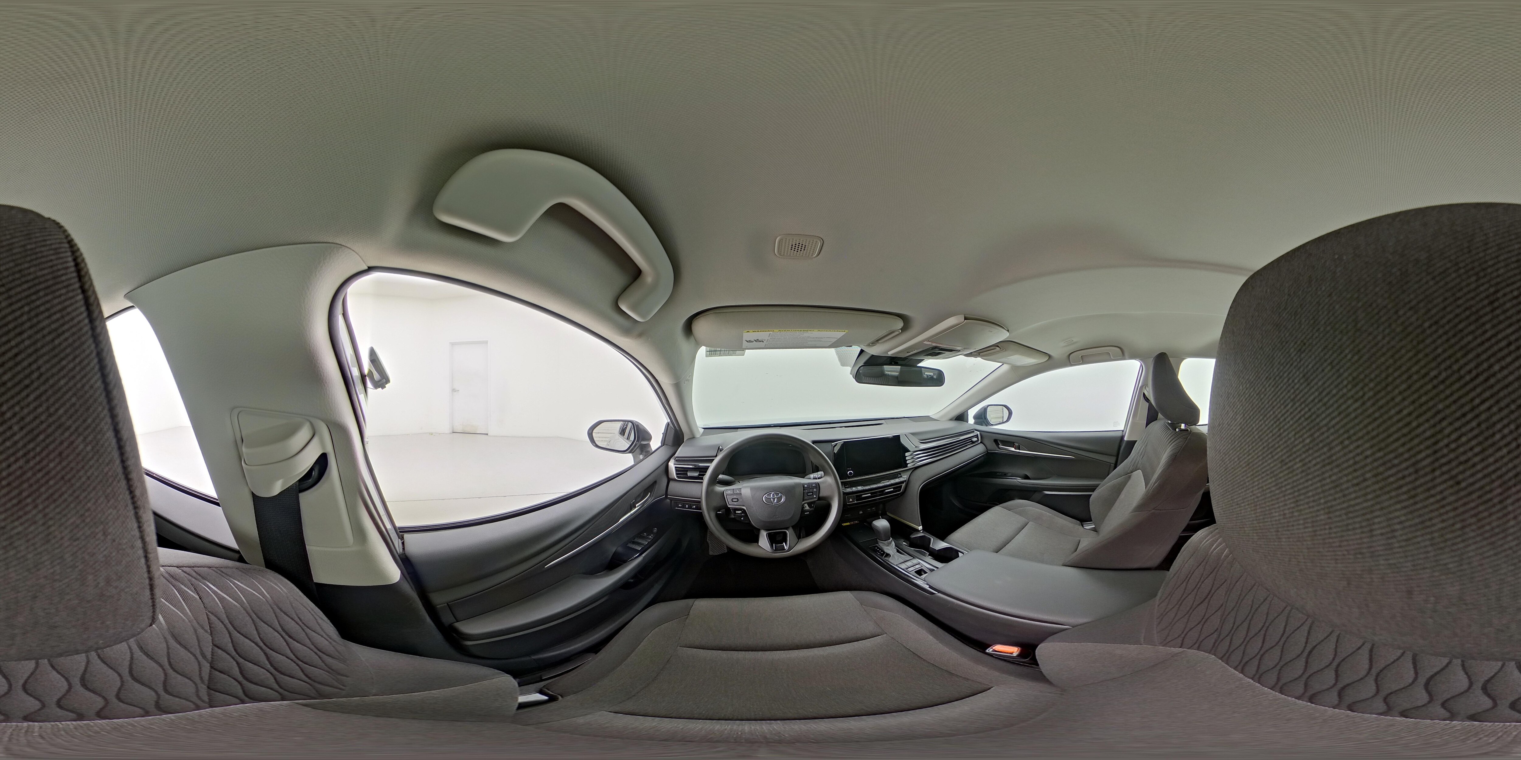 2025 Toyota Camry LE - Photo 27