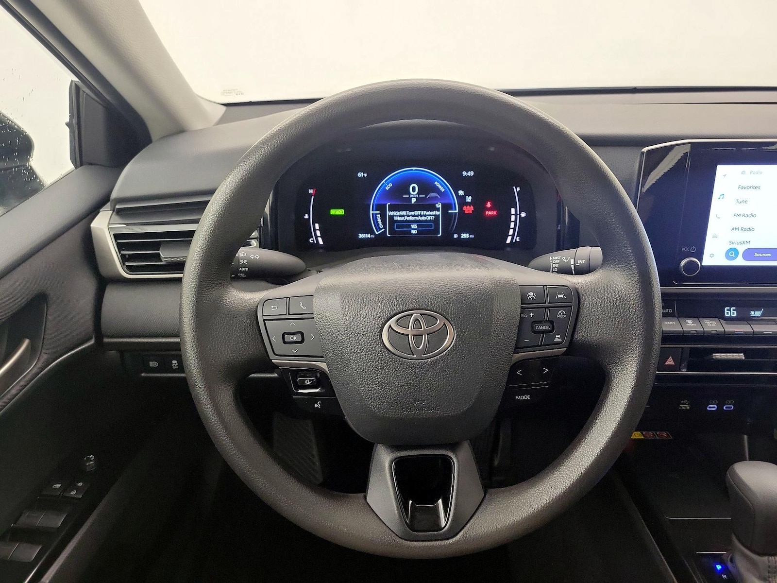 2025 Toyota Camry LE - Photo 11
