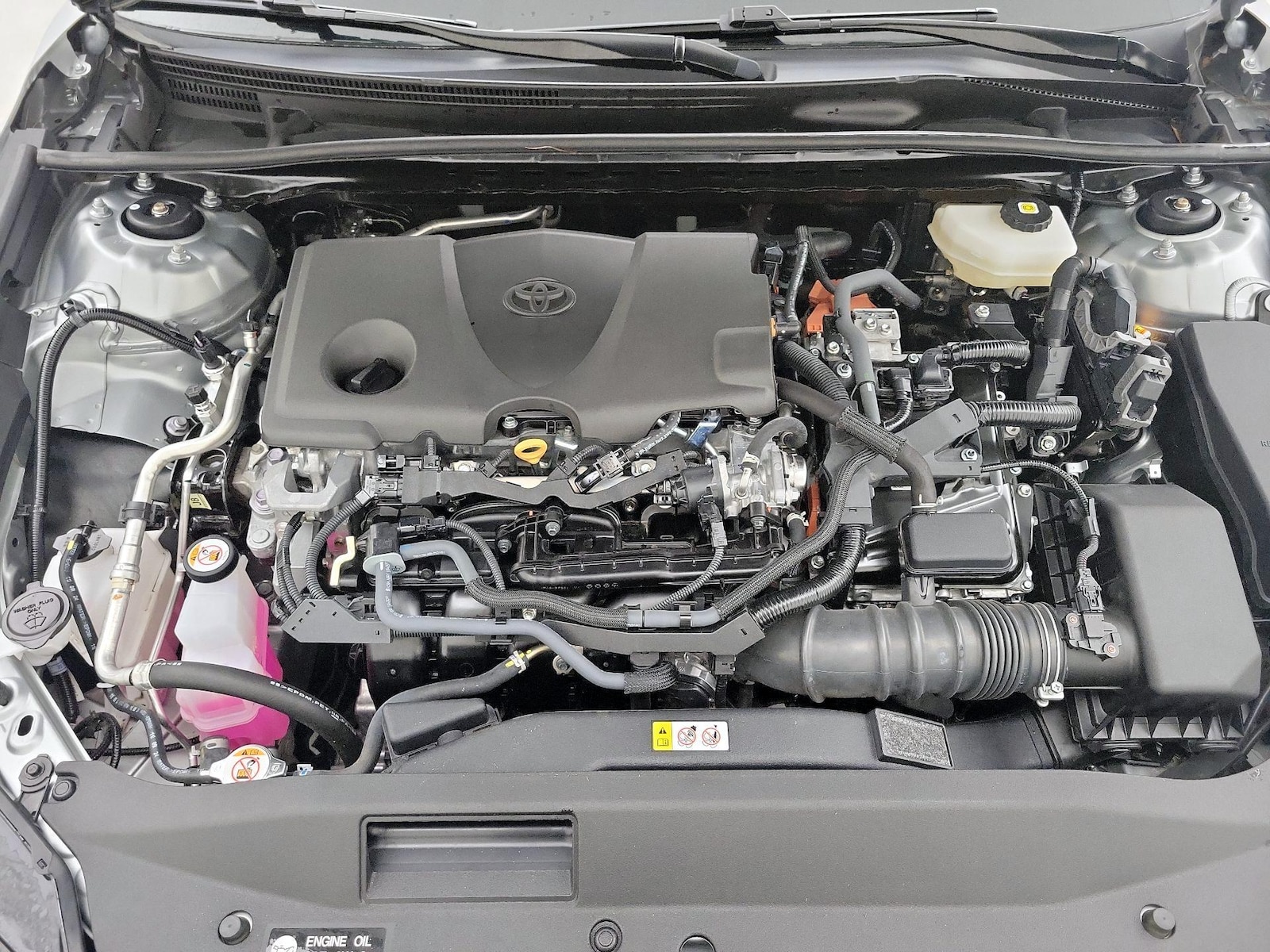 2025 Toyota Camry LE - Photo 22
