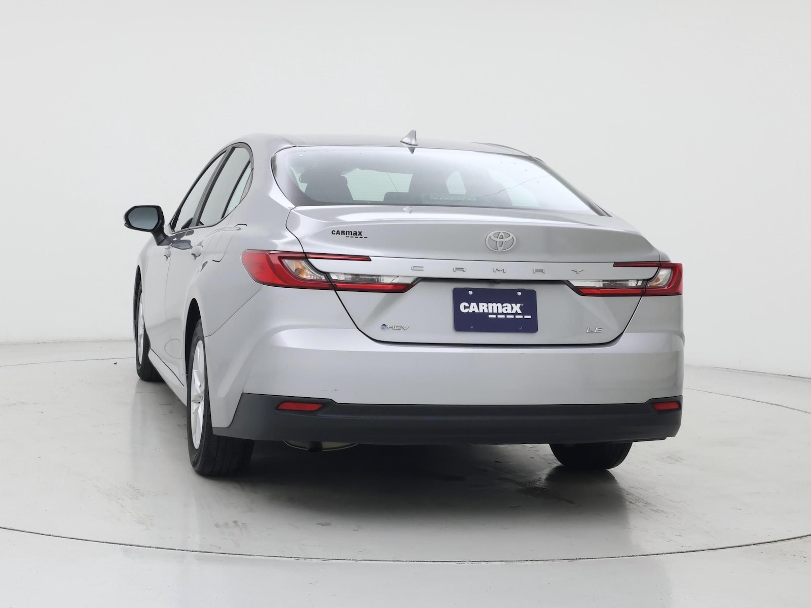 2025 Toyota Camry LE - Photo 7
