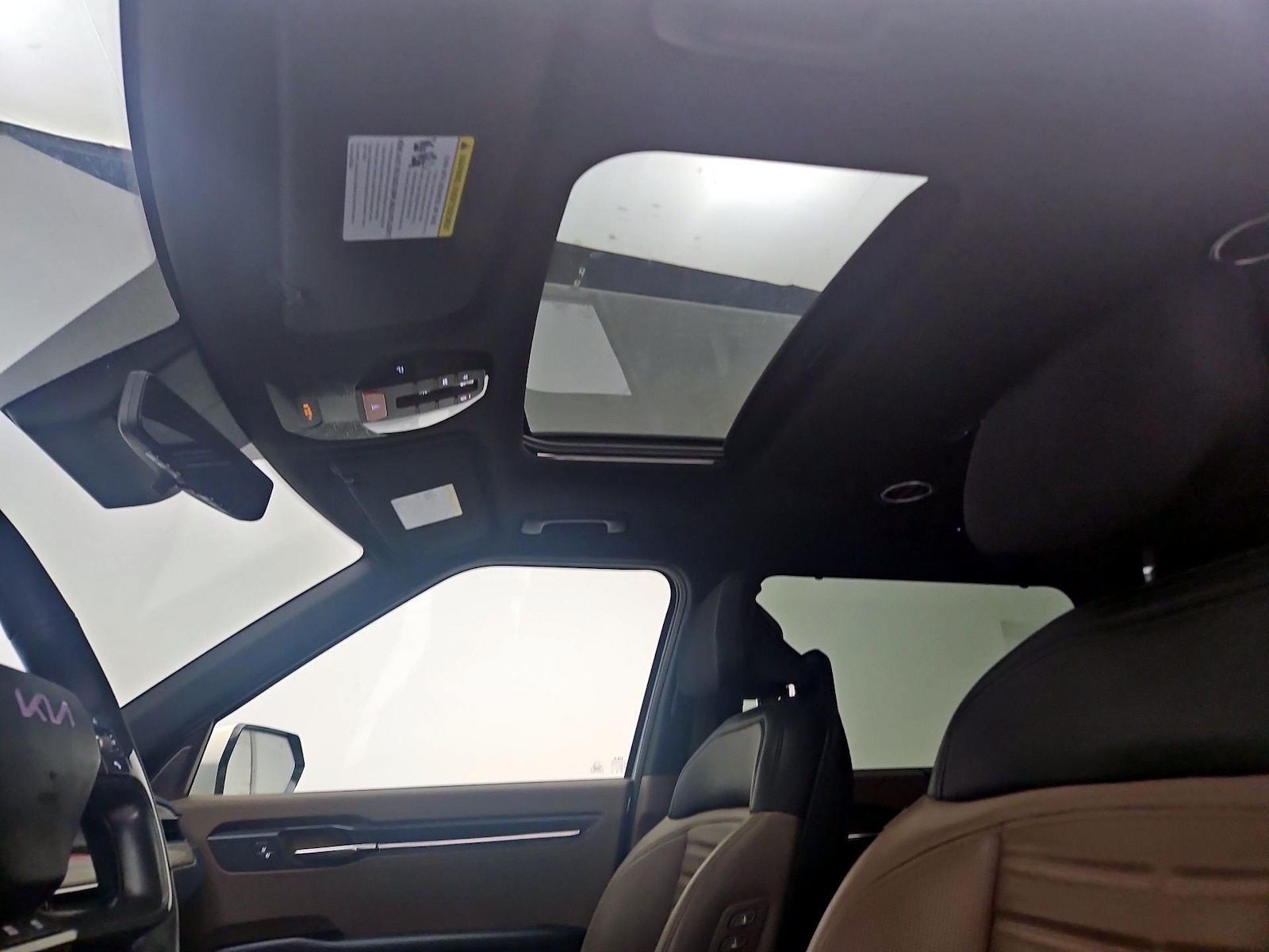 Sunroof(s) & Skylight(s)