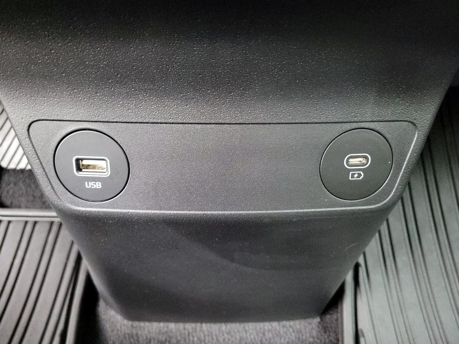 2024 Kia EV6 Wind - Photo 20