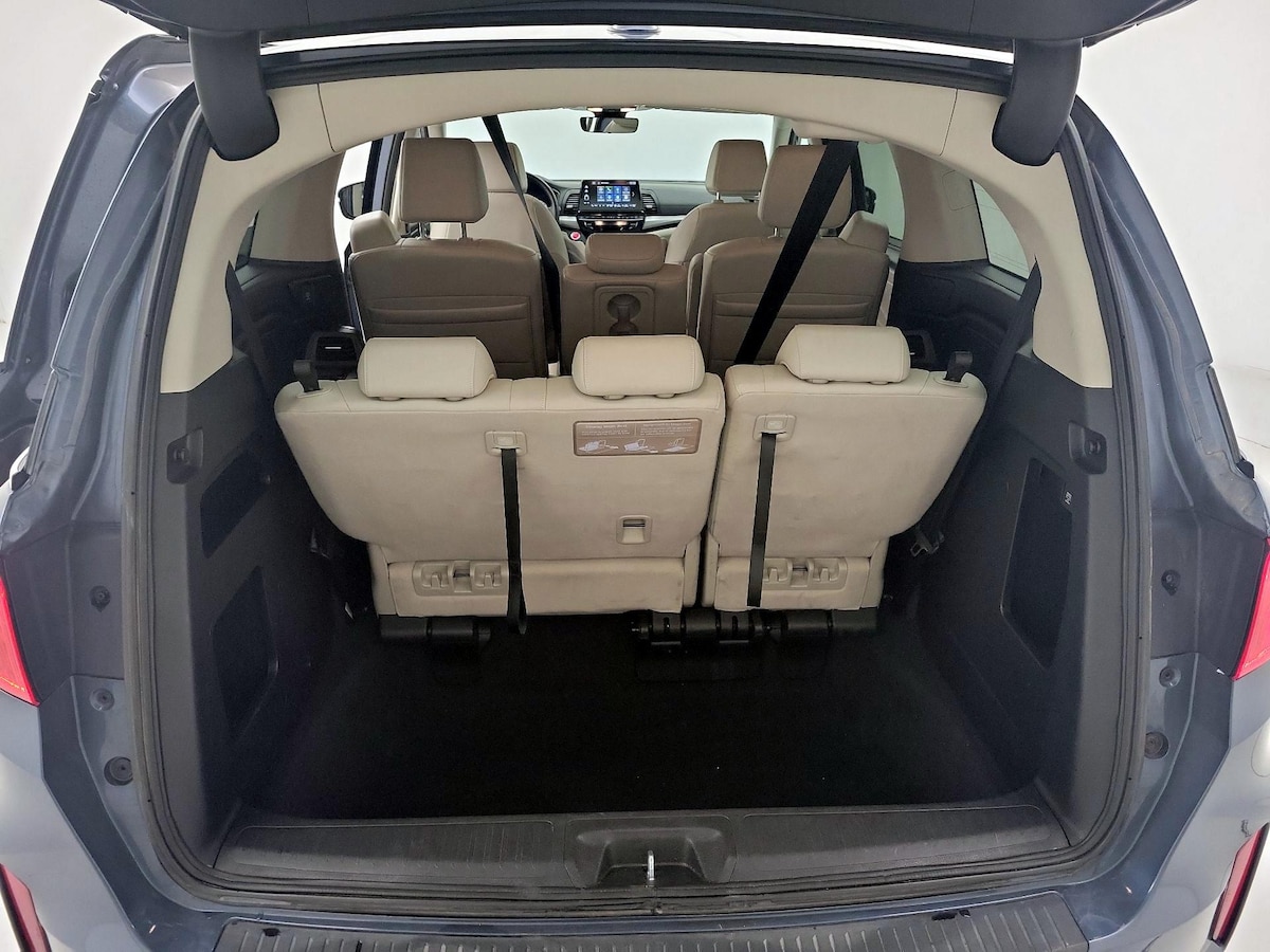 Trunk/Cargo (Seats Up)