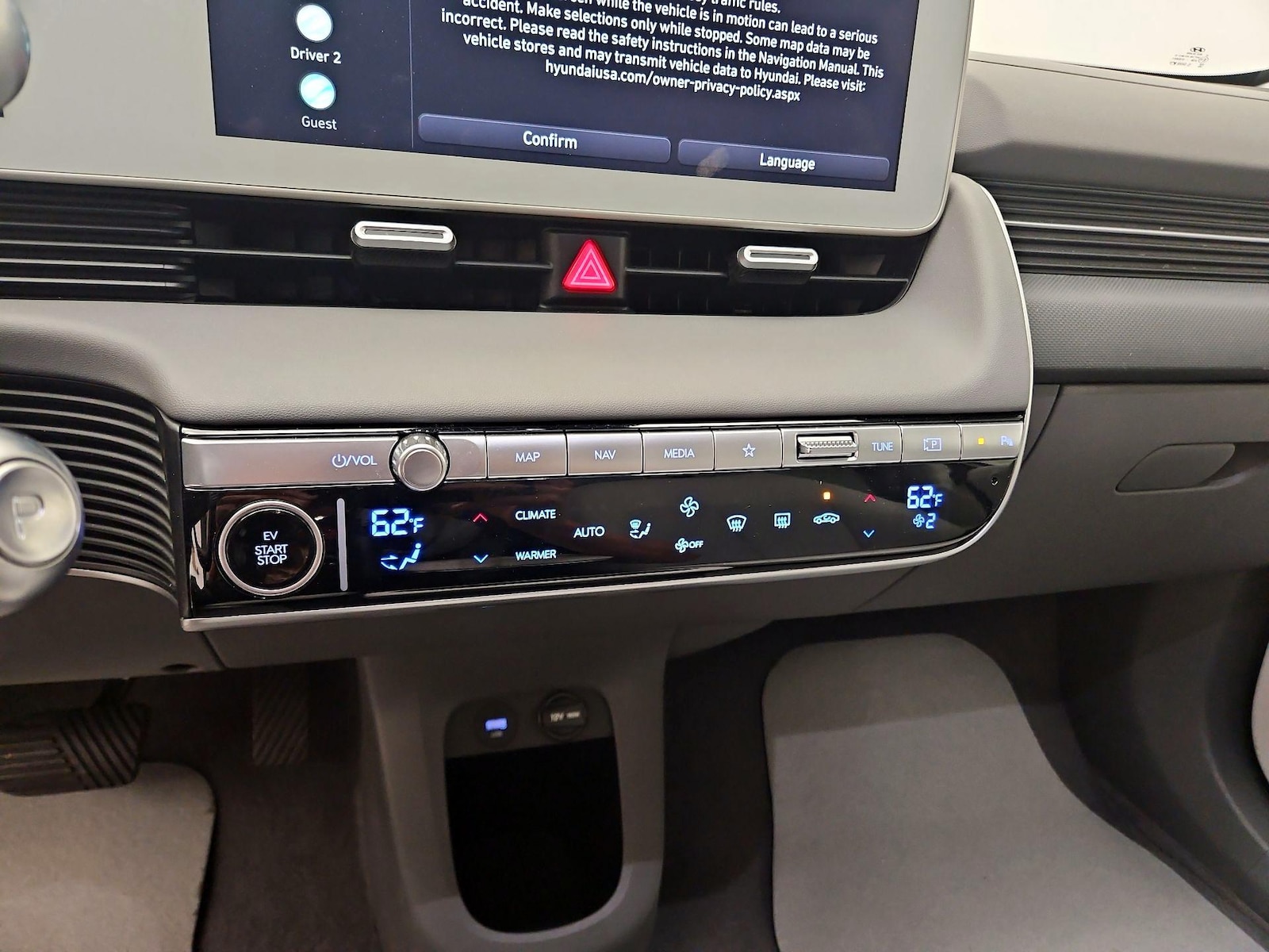 2024 Hyundai IONIQ 5 Limited - Photo 18
