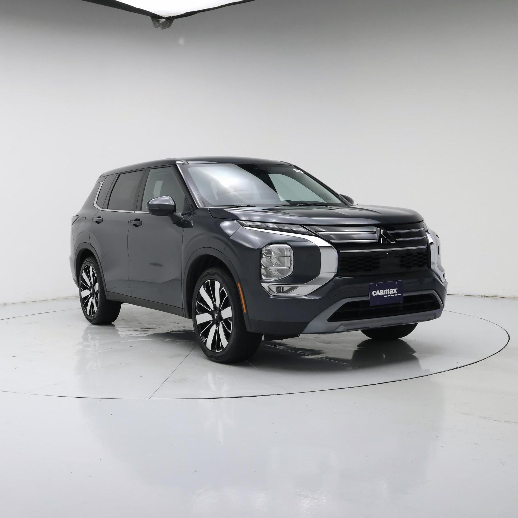 Gray 2025 Mitsubishi Outlander SUV / Crossover Front-Wheel Drive Automatic