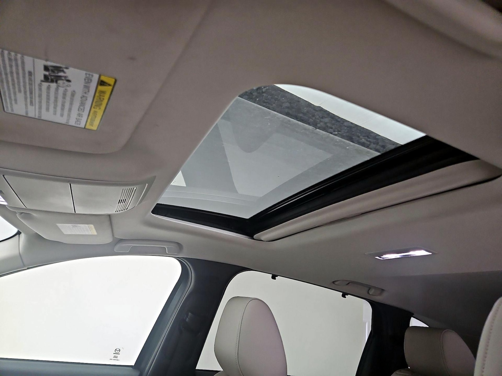 Sunroof(s) & Overhead Airbags